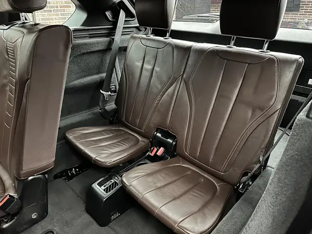 BMW X5 view 18