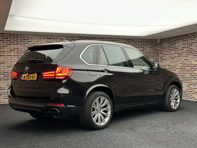 BMW X5 X5 view 2