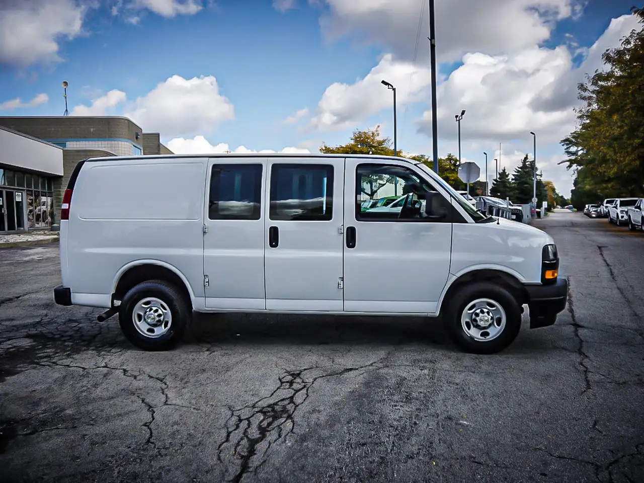 Chevrolet Express 2500 снимка Chevrolet Express 2500