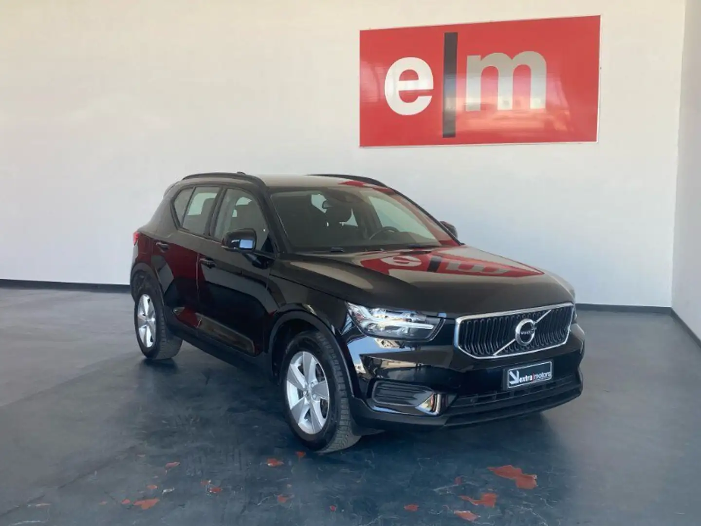Volvo XC40 T3 AUT. MOMENTUM CORE Nero - 2