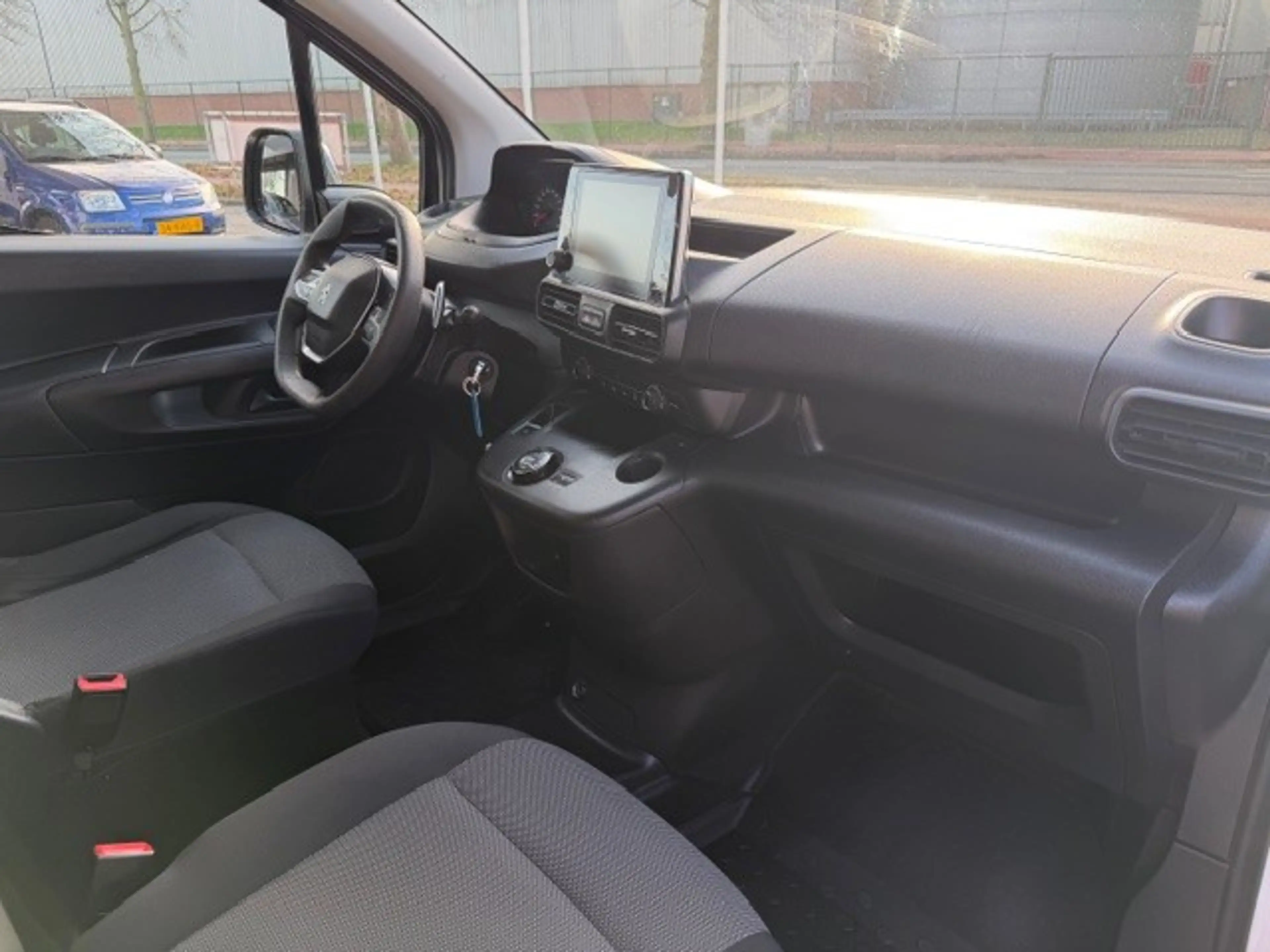 Peugeot Partner 1.5 BlueHDI Premium AIRCO I APPLE CARPLAY I 2 SCHU — photo 11