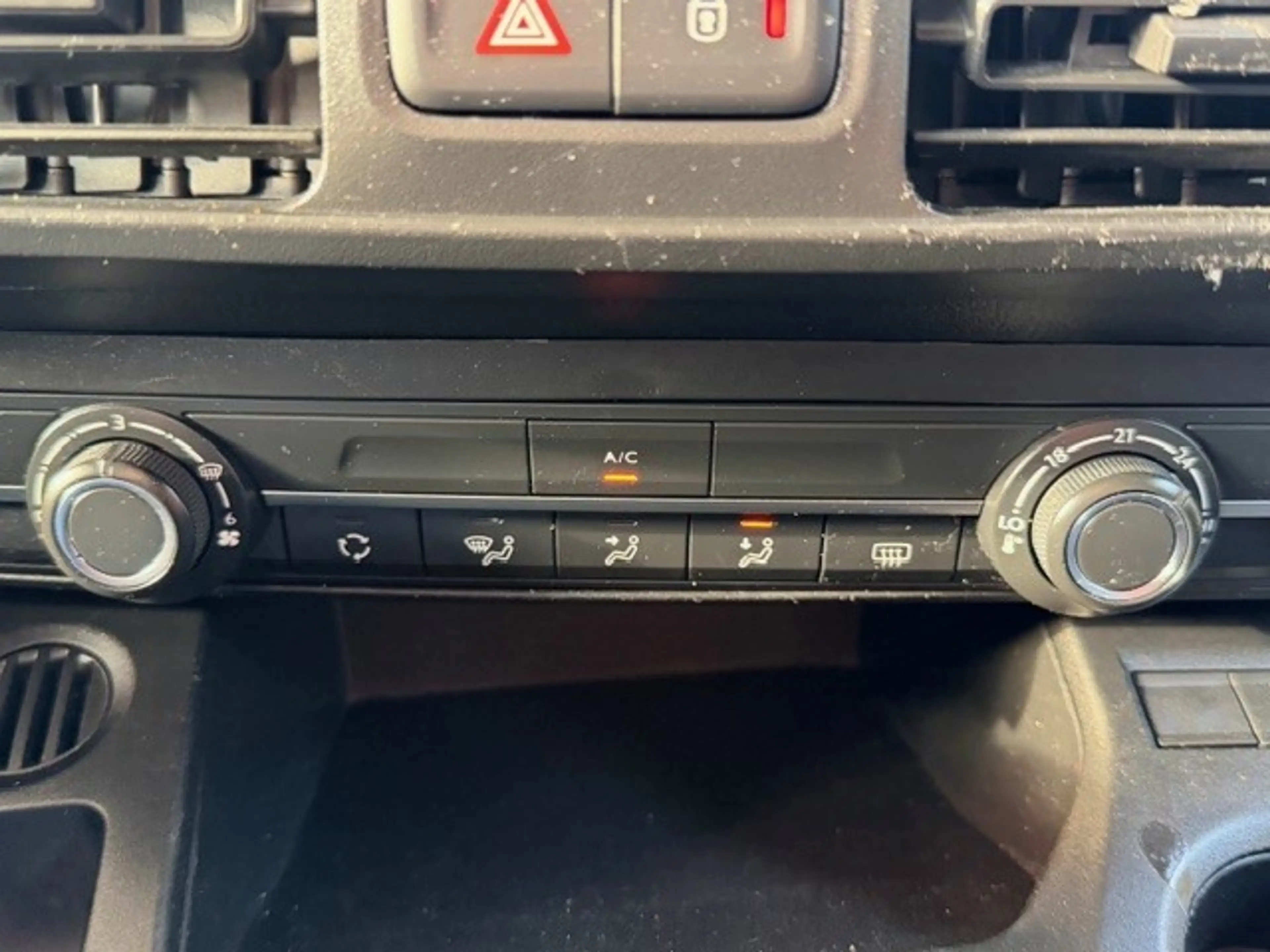 Peugeot Partner 1.5 BlueHDI Premium AIRCO I APPLE CARPLAY I 2 SCHU — photo 19