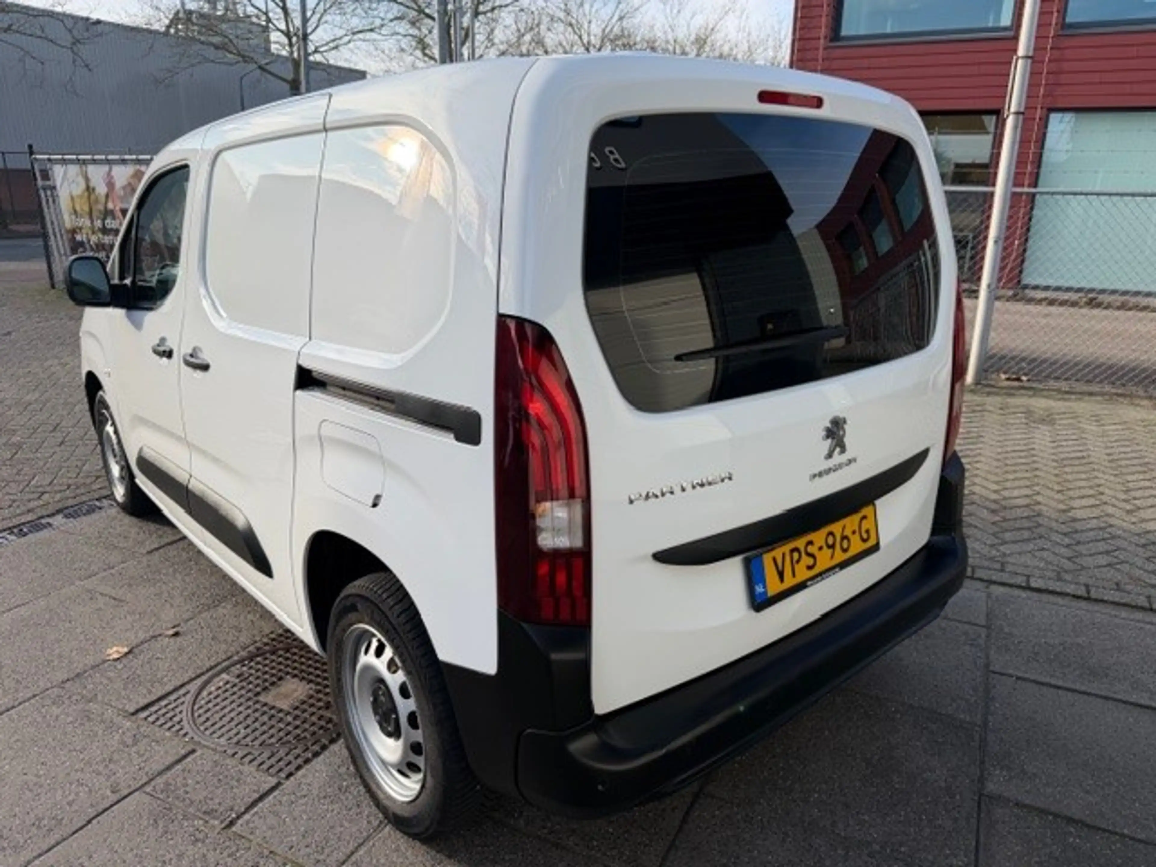 Peugeot Partner 1.5 BlueHDI Premium AIRCO I APPLE CARPLAY I 2 SCHU — photo 8