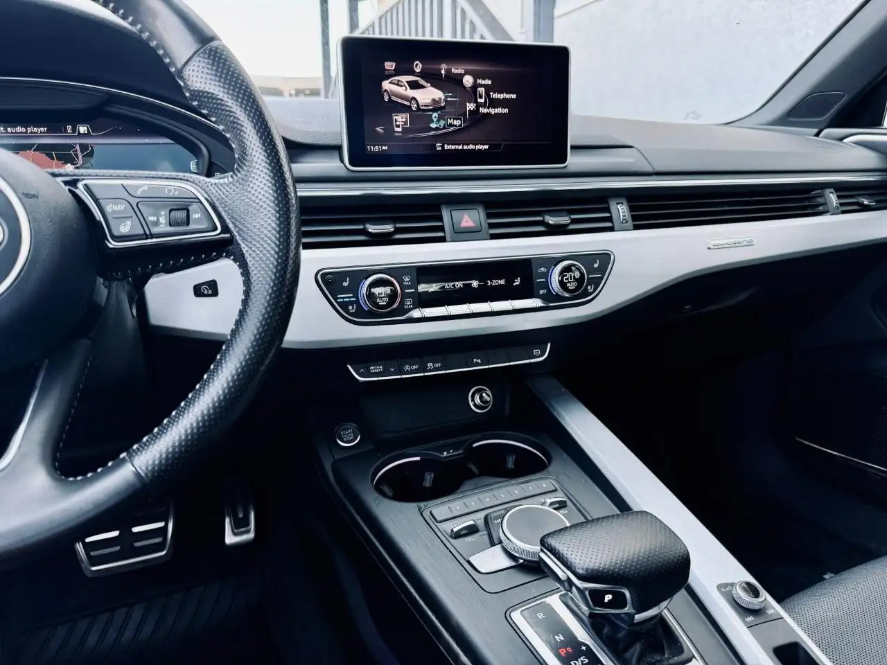 Audi A4 снимка Audi A4