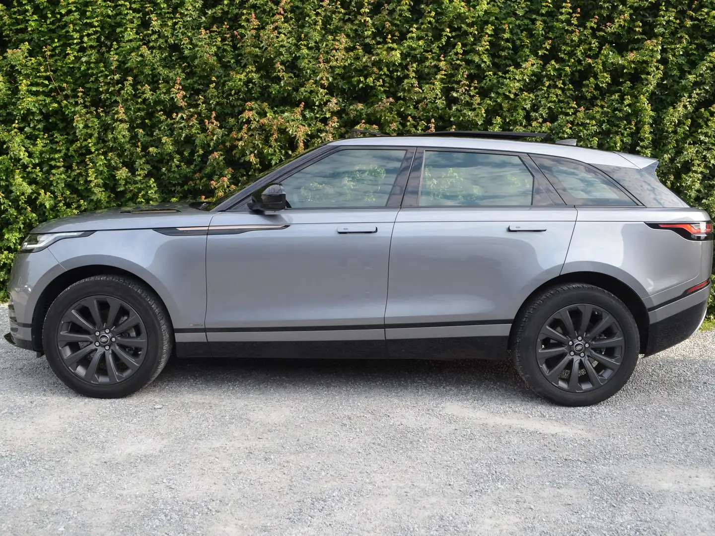 Land Rover Range Rover Velar 2.0 Turbo P250 R-Dynamic S * 1 HAND * PANO * VAT! Grijs - 2