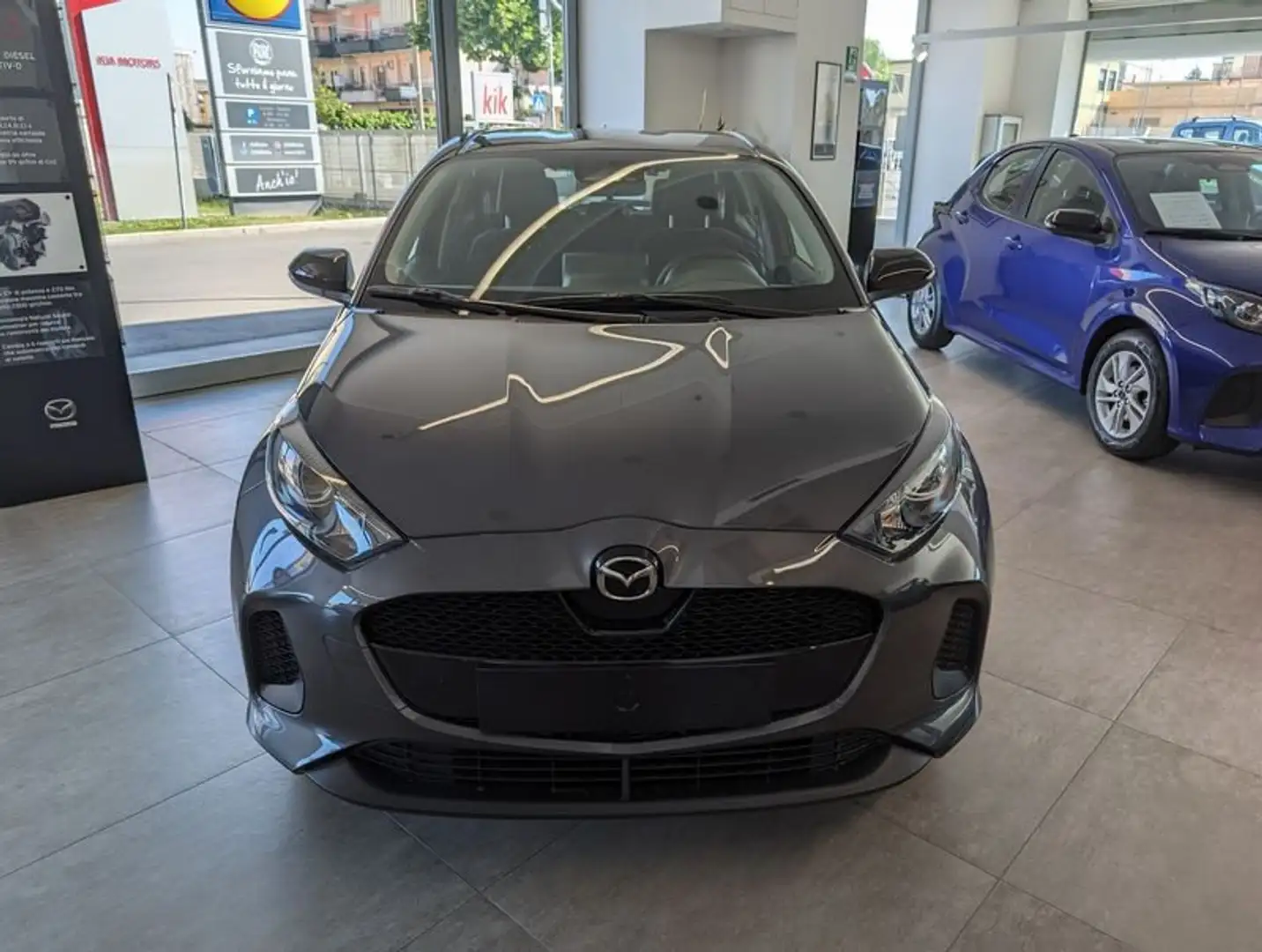 Mazda 2 1.5 VVT e-CVT Full Hybrid Electric Centre-Line Grigio - 2