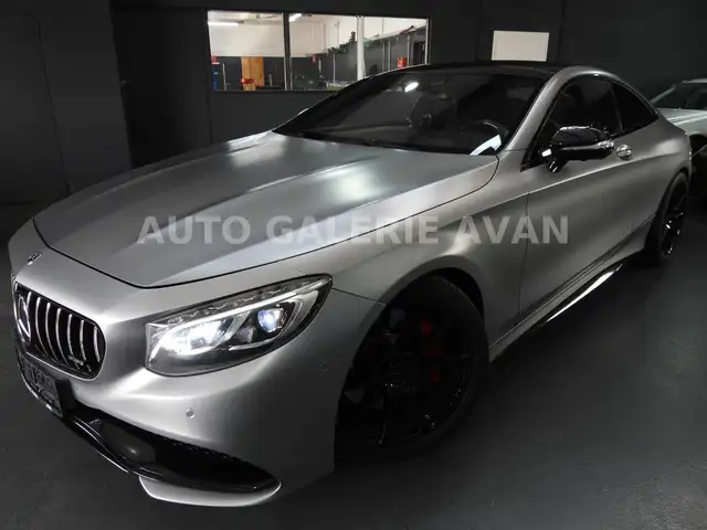 Mercedes-Benz S-Class view 8