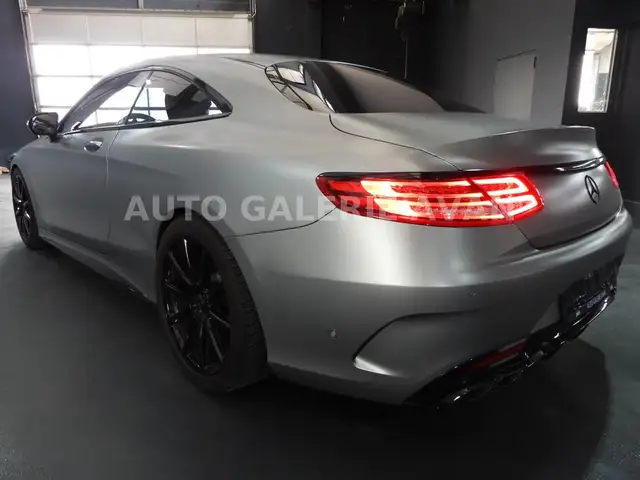 Mercedes-Benz S-Class view 9