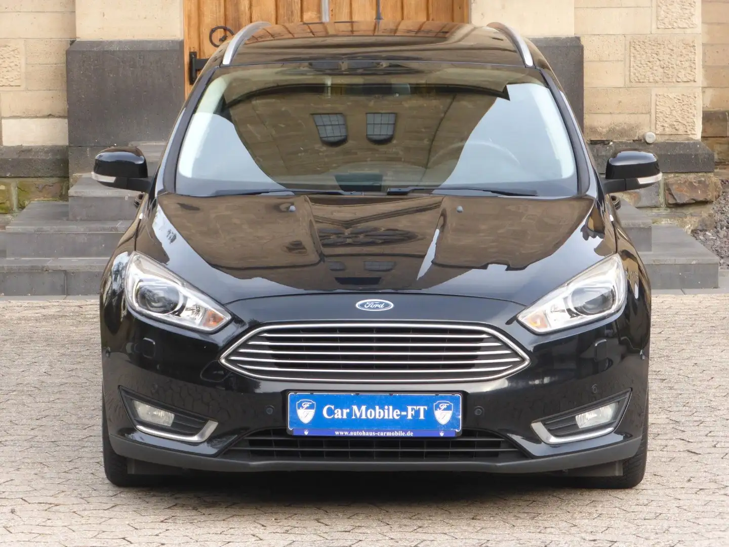Ford Focus Turnier Titanium*KAM.L.HEIZUNG*LED*BI-XENO Schwarz - 2