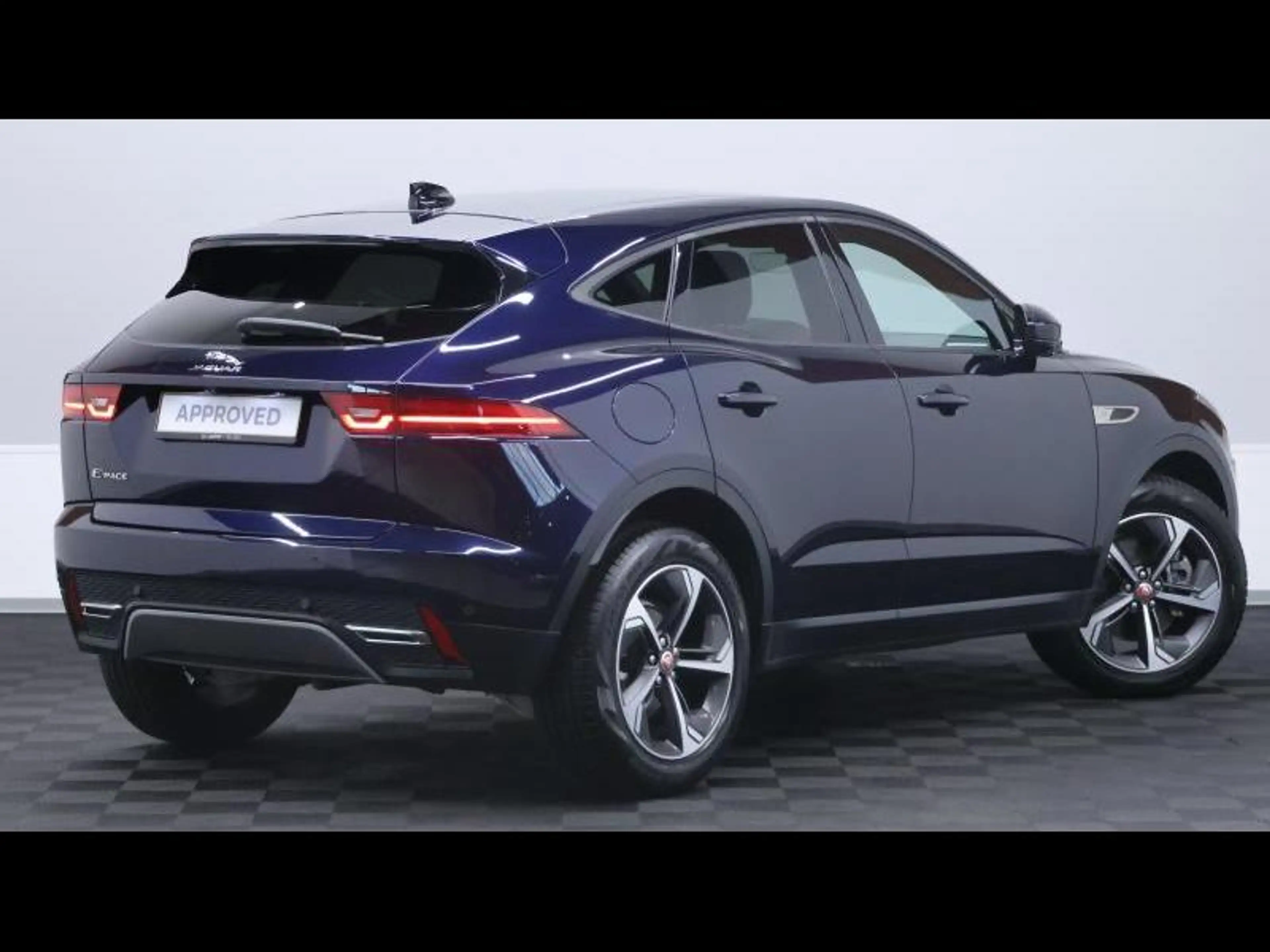 Jaguar E-Pace P160 S auto — photo 5