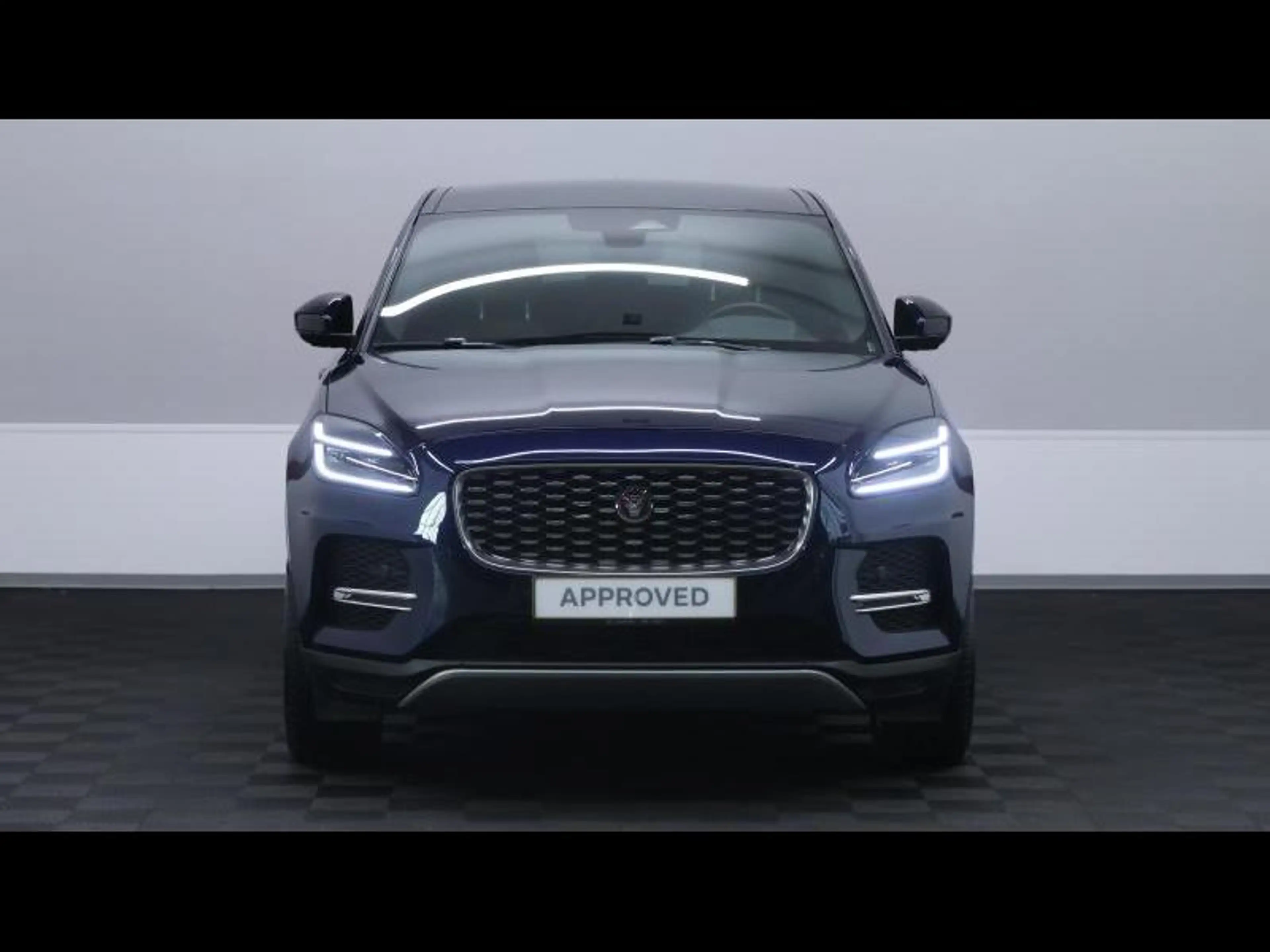 Jaguar E-Pace P160 S auto — photo 2
