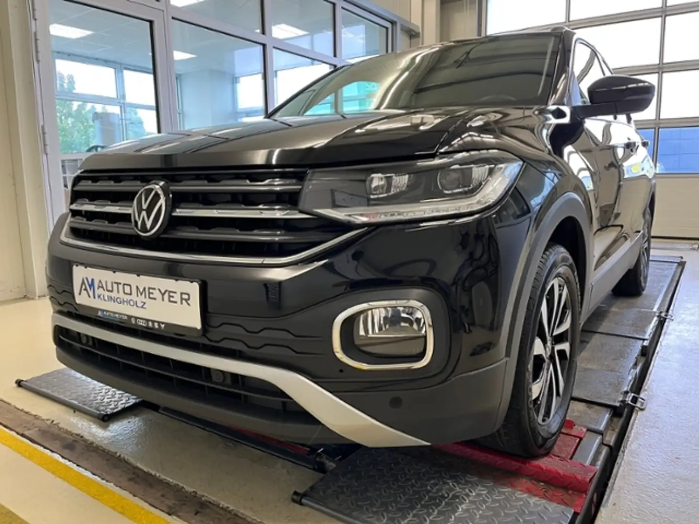 Volkswagen T-Cross Active 1.0 TSI Navi LED Kamera Shz Noir - 2