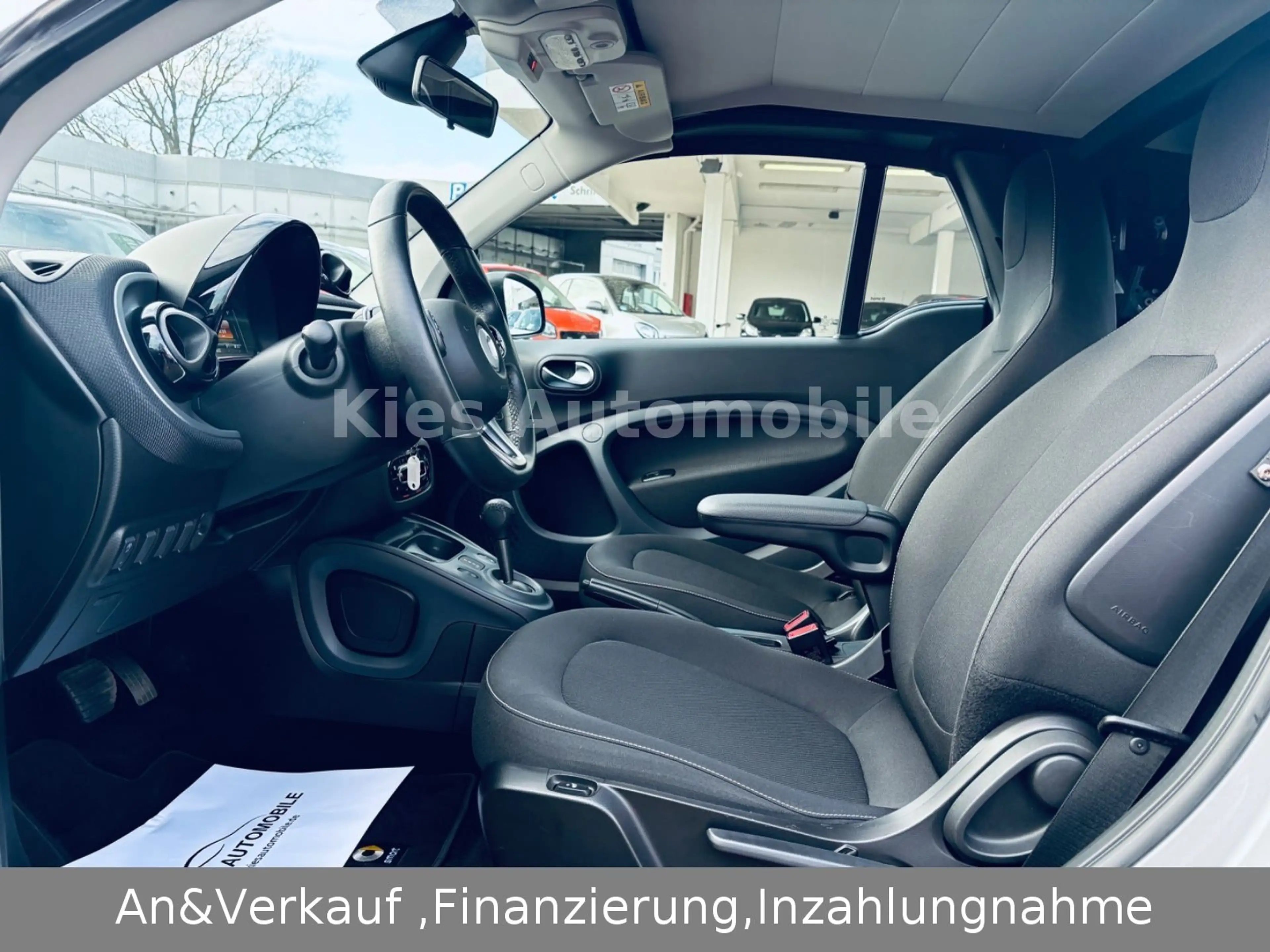 smart forTwo Cabrio 90Ps AUTOM/SITZH/KLIMA/ARMLEHENE — photo 14