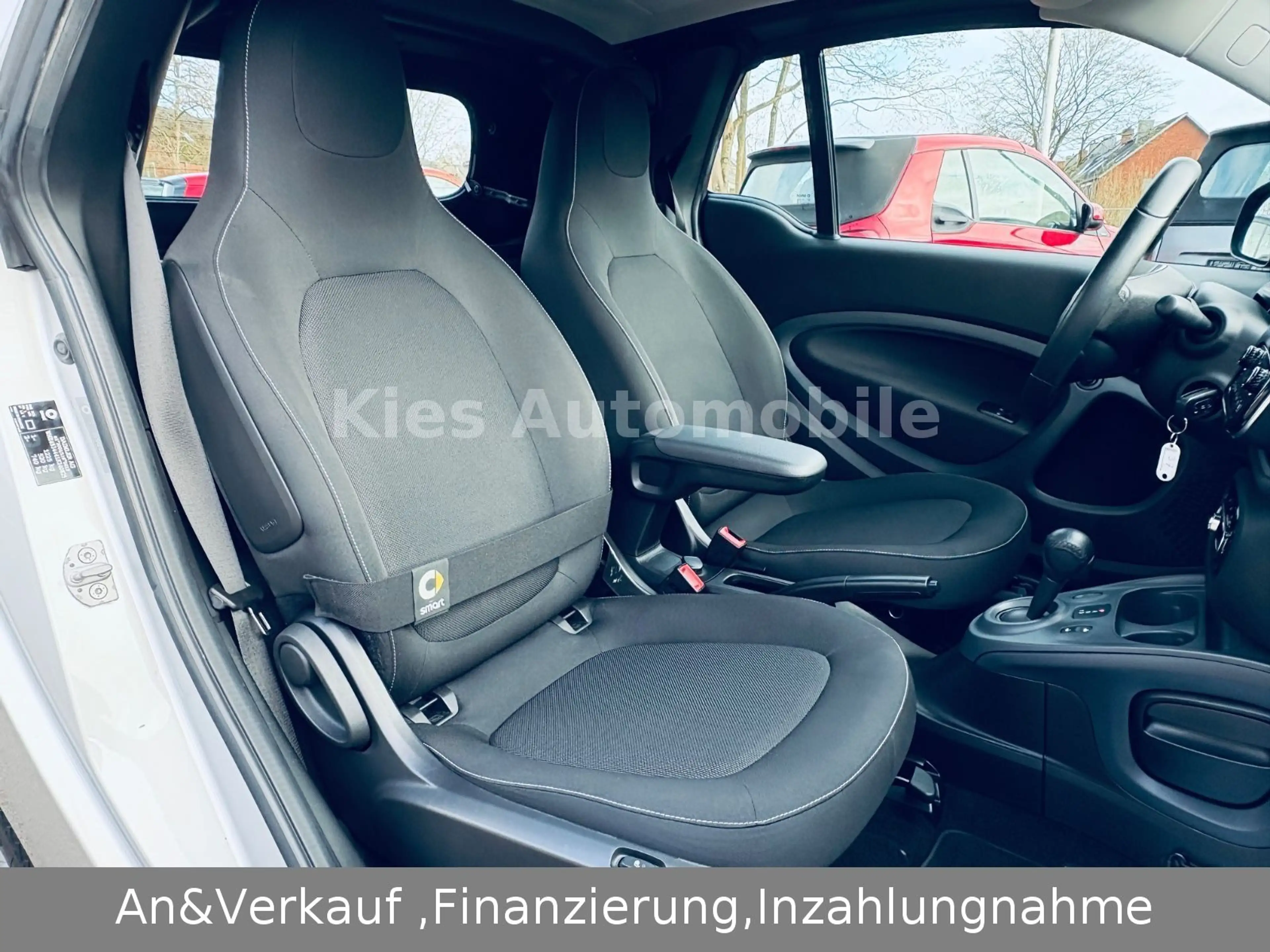 smart forTwo Cabrio 90Ps AUTOM/SITZH/KLIMA/ARMLEHENE — photo 13