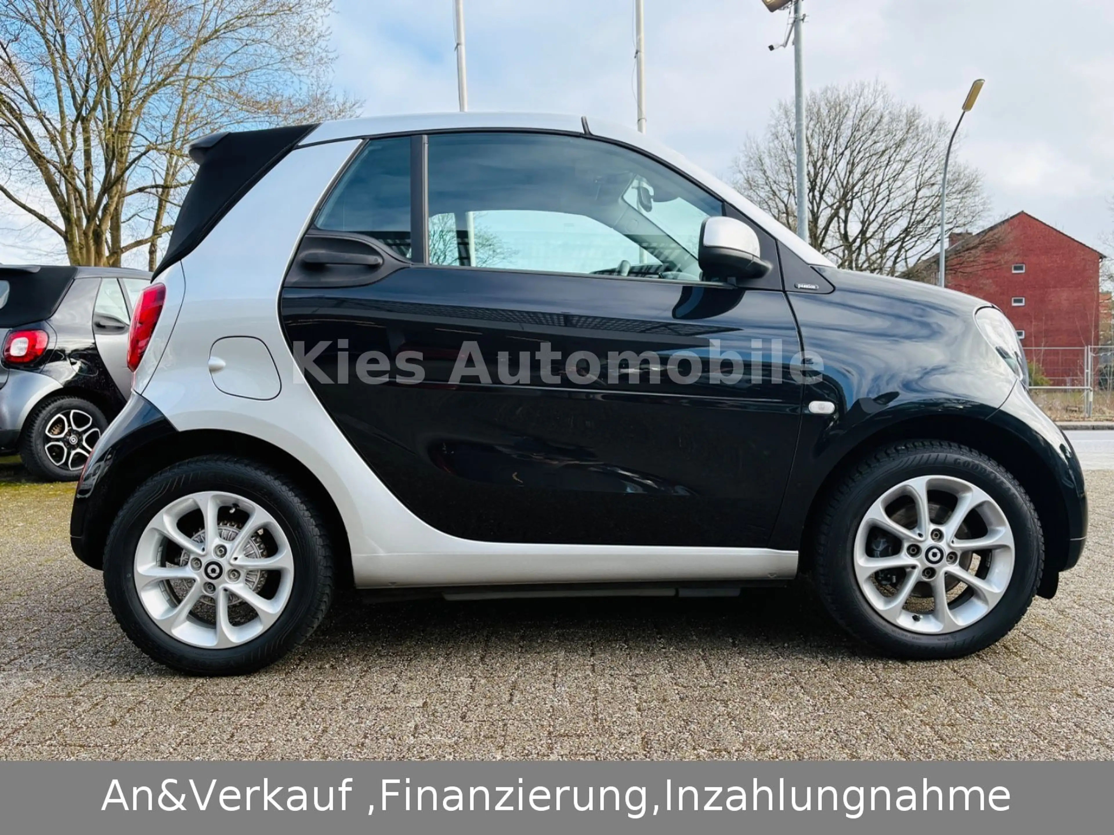 smart forTwo Cabrio 90Ps AUTOM/SITZH/KLIMA/ARMLEHENE — photo 7