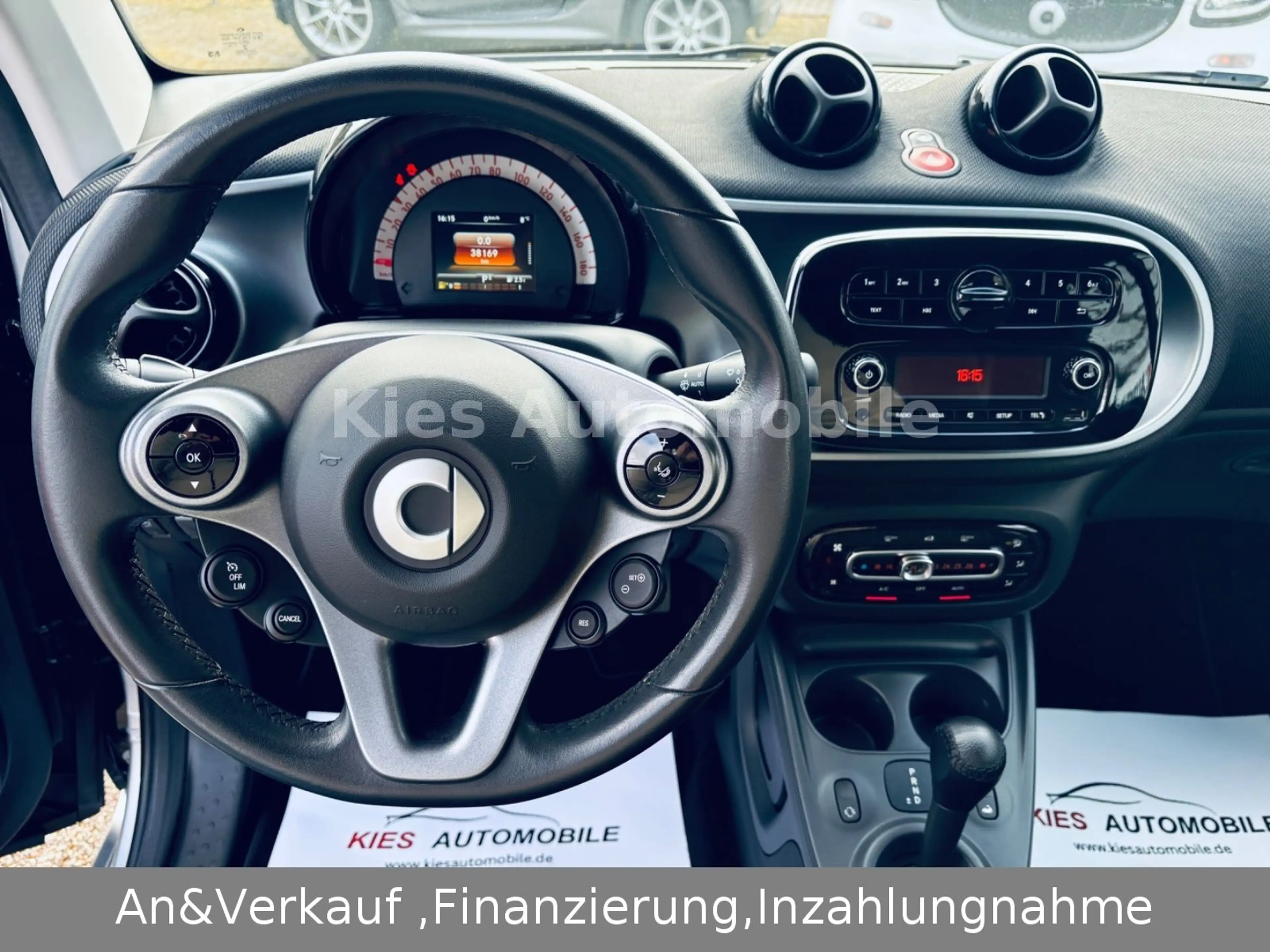 smart forTwo Cabrio 90Ps AUTOM/SITZH/KLIMA/ARMLEHENE — photo 11