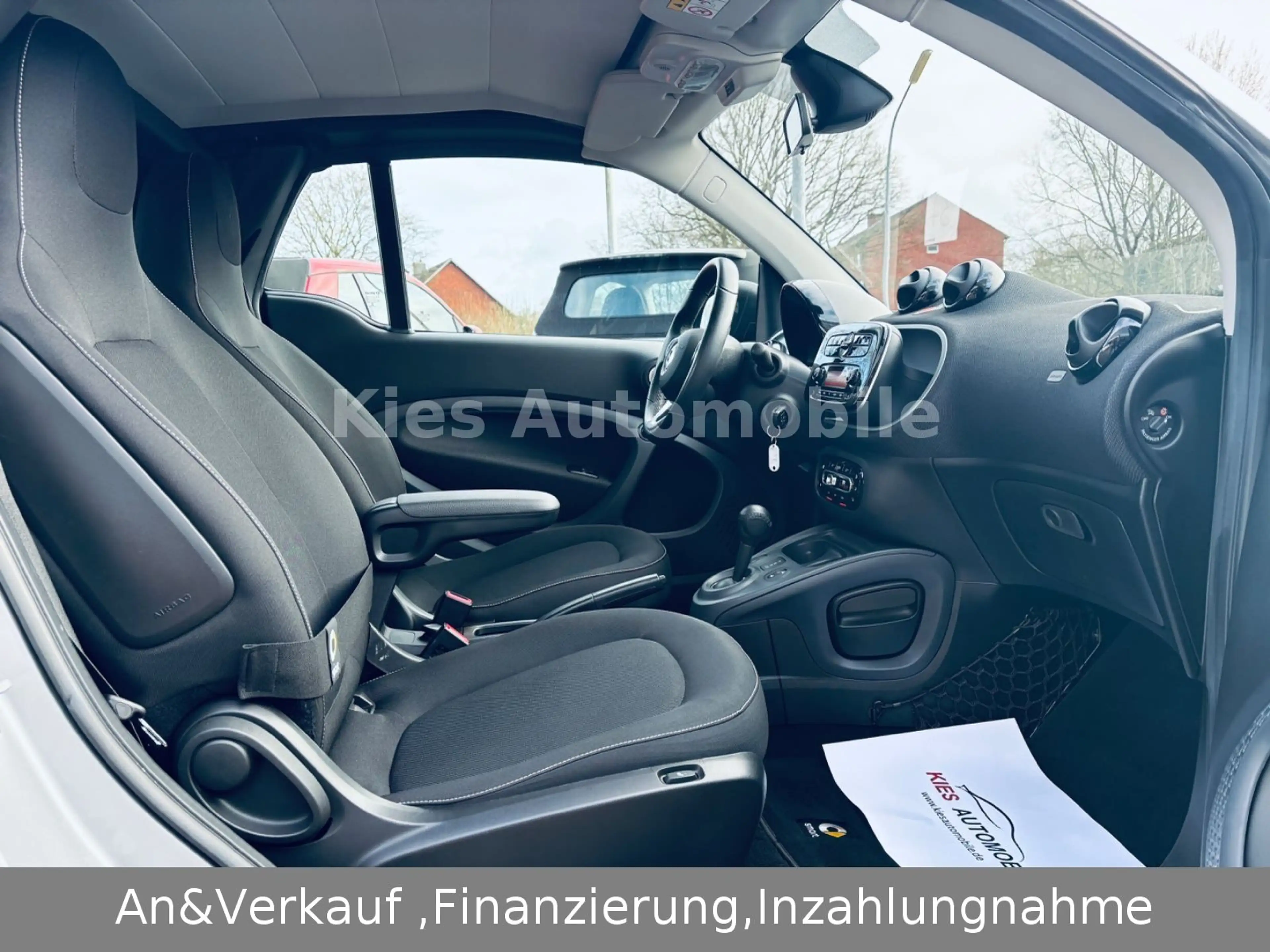 smart forTwo Cabrio 90Ps AUTOM/SITZH/KLIMA/ARMLEHENE — photo 15