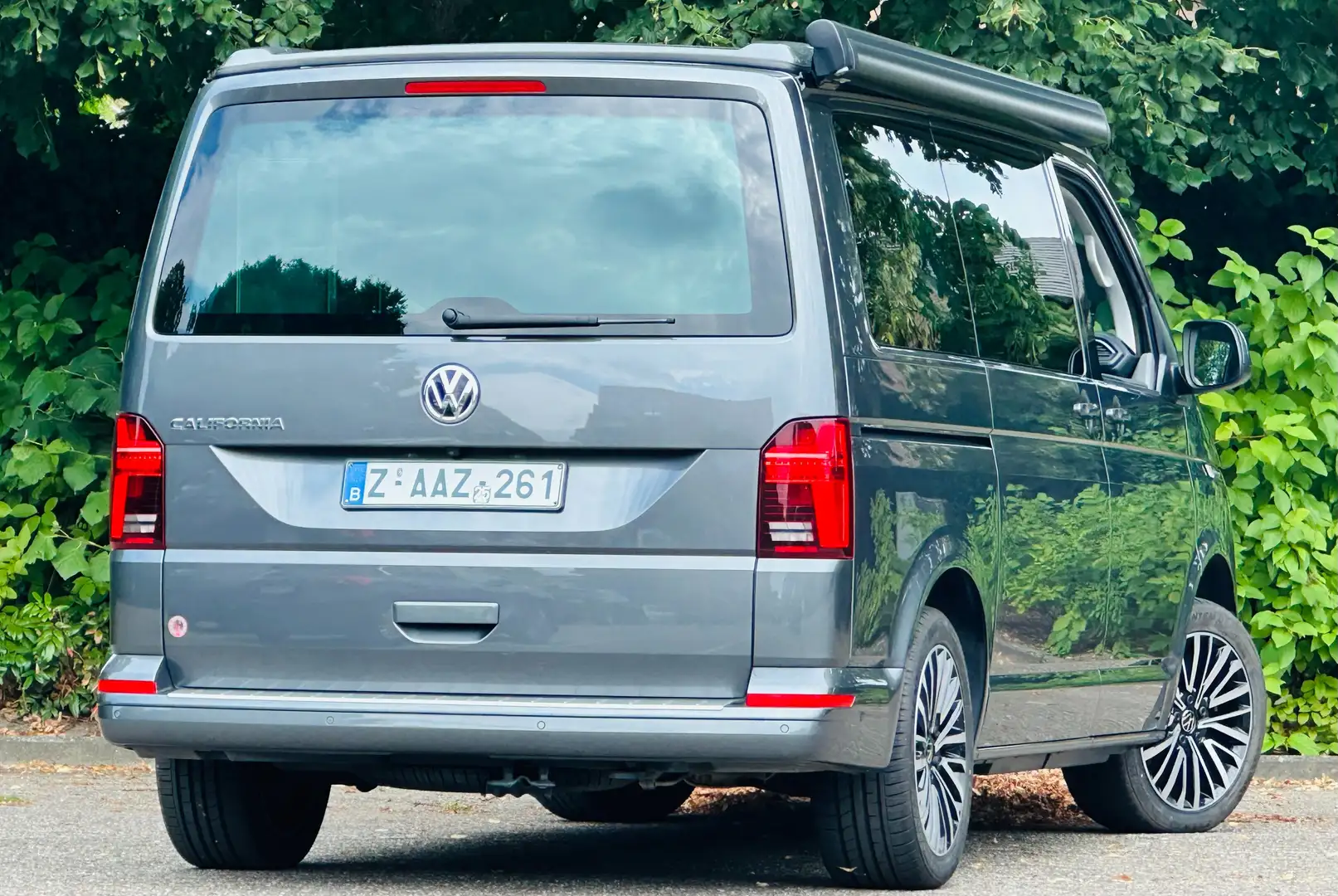 Volkswagen T6.1 California California T6.1 DSG Ocean Grijs - 2