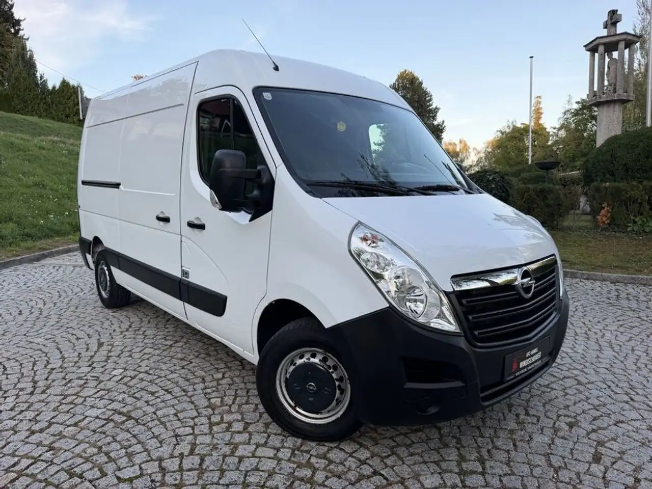 Opel Movano