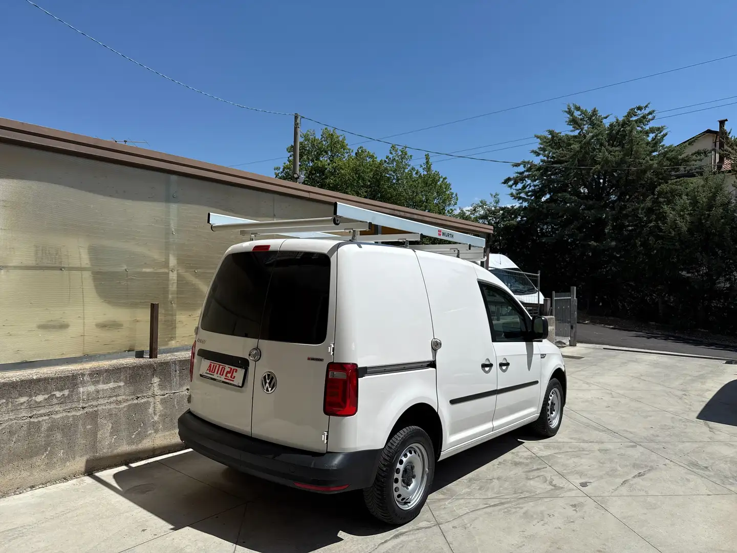 Volkswagen Caddy 2.0 TDI 122CV 4MOTION ALLESTITO Bianco - 2