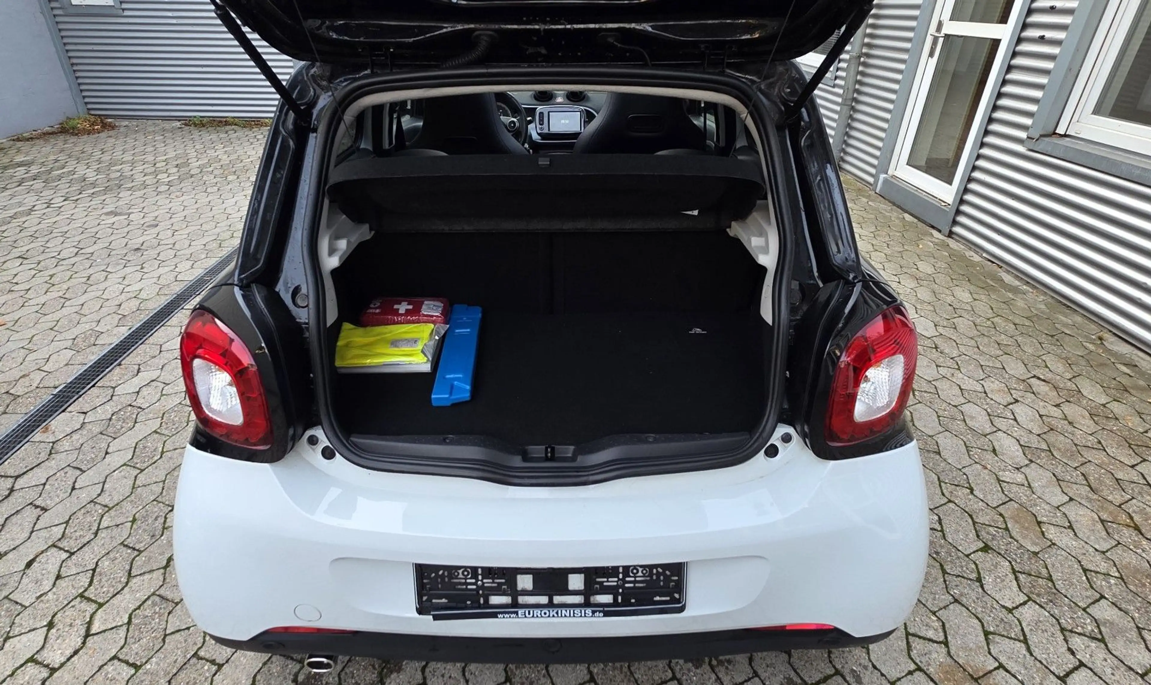 smart forFour Prime Cabrio 90 PS, Autom,Led,PDC,Navi — photo 15