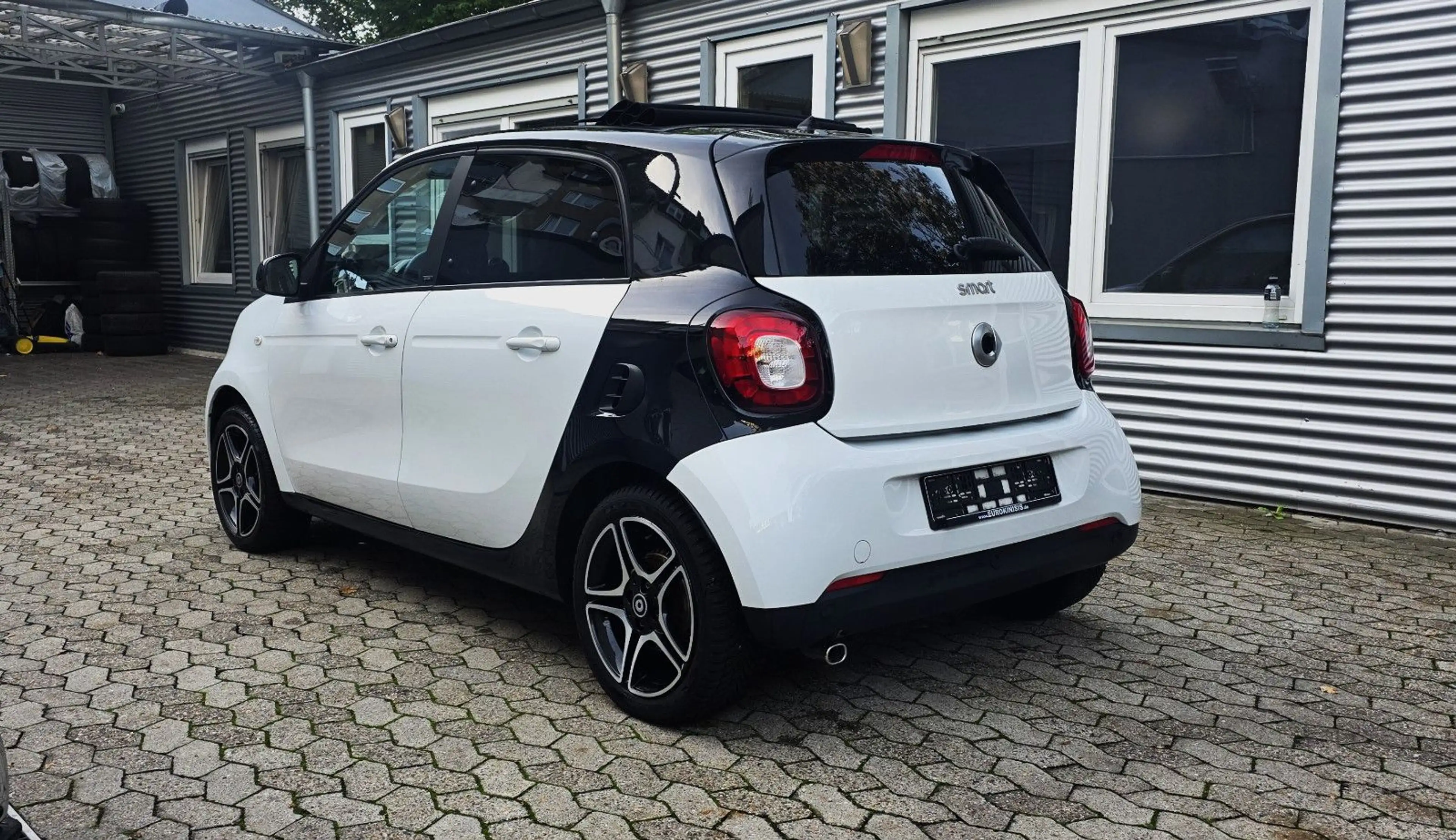 smart forFour Prime Cabrio 90 PS, Autom,Led,PDC,Navi — photo 12