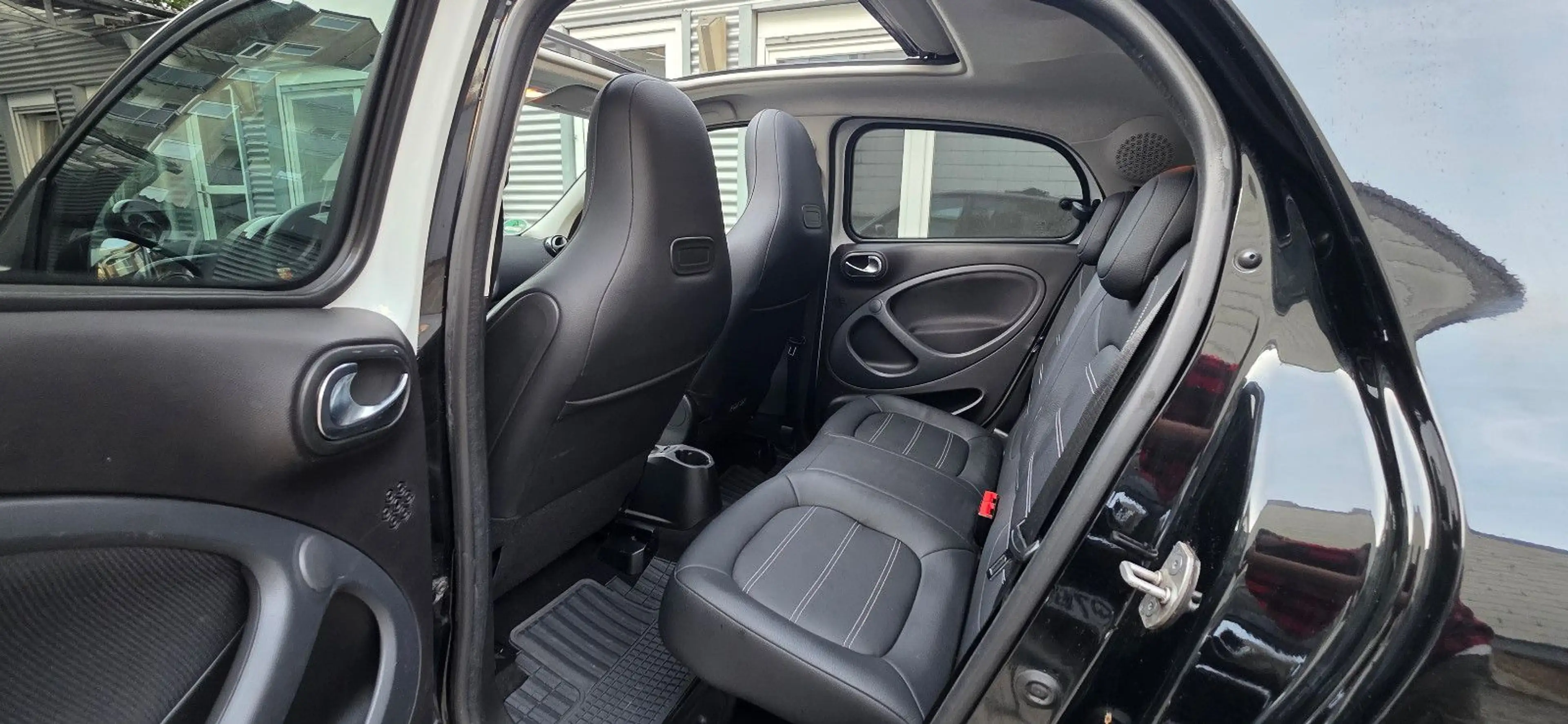 smart forFour Prime Cabrio 90 PS, Autom,Led,PDC,Navi — photo 9
