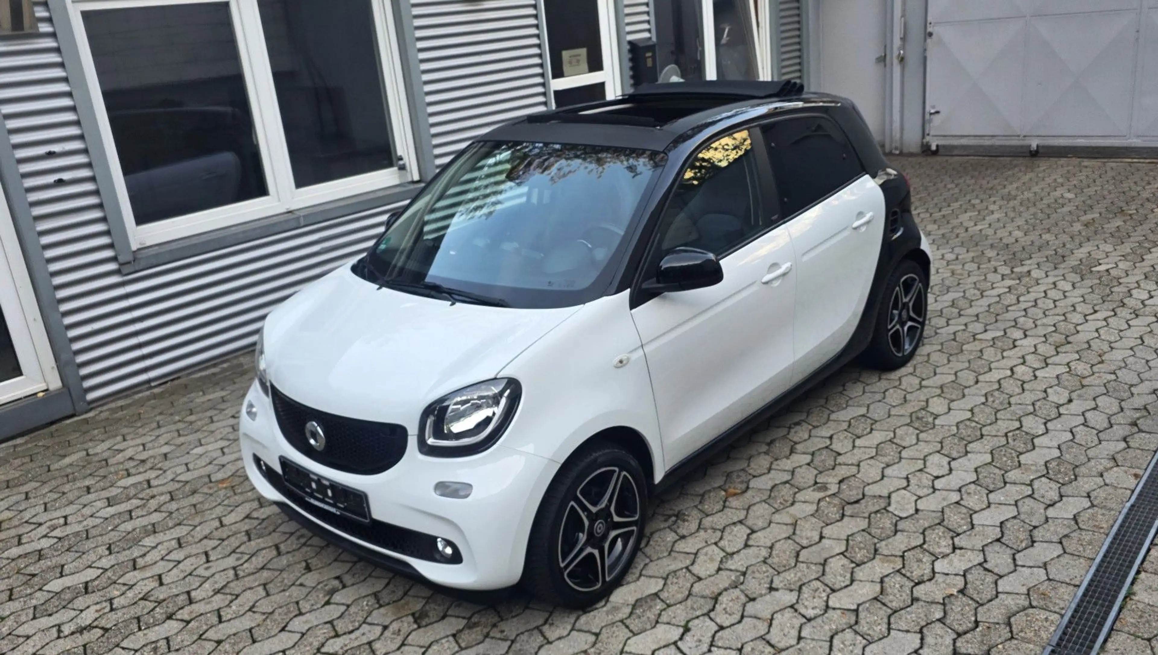 smart forFour Prime Cabrio 90 PS, Autom,Led,PDC,Navi