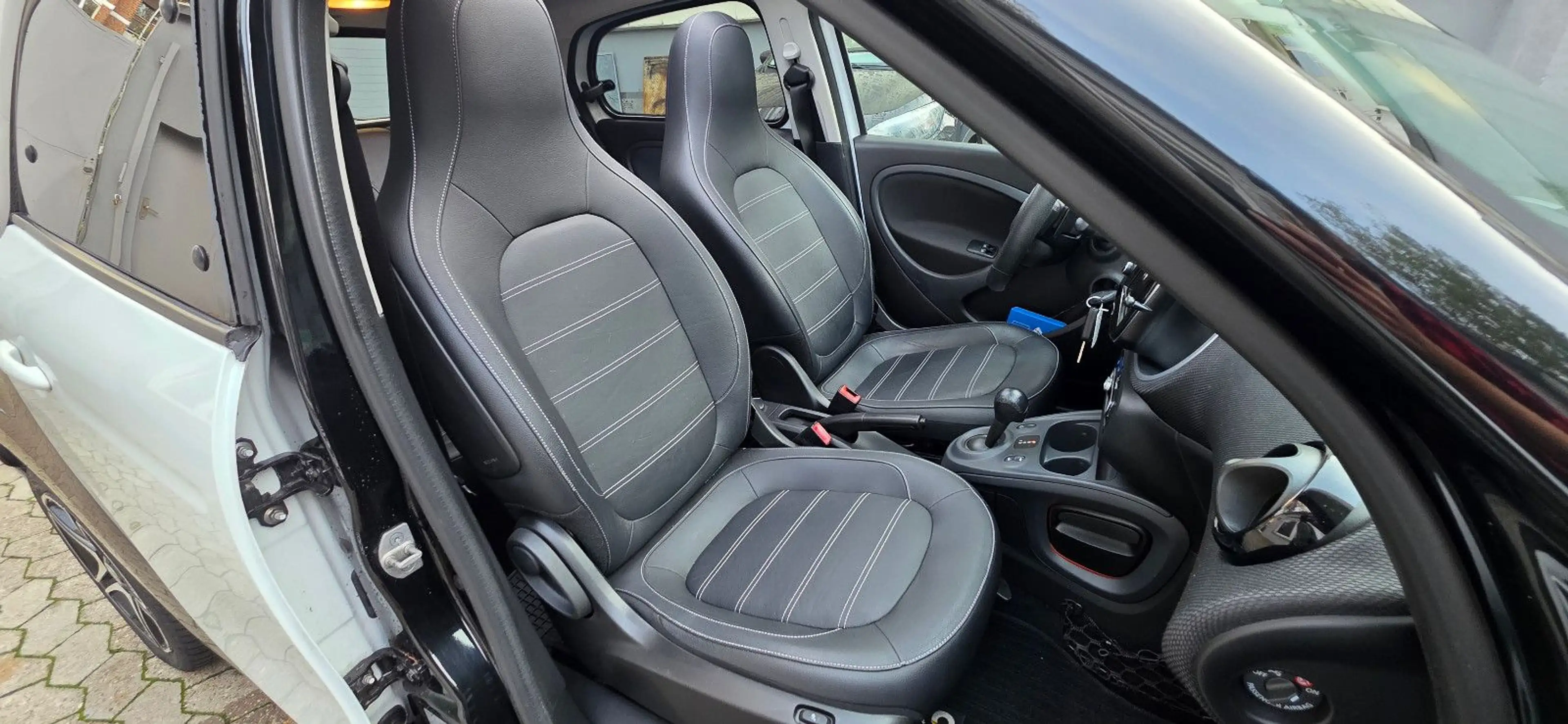 smart forFour Prime Cabrio 90 PS, Autom,Led,PDC,Navi — photo 8