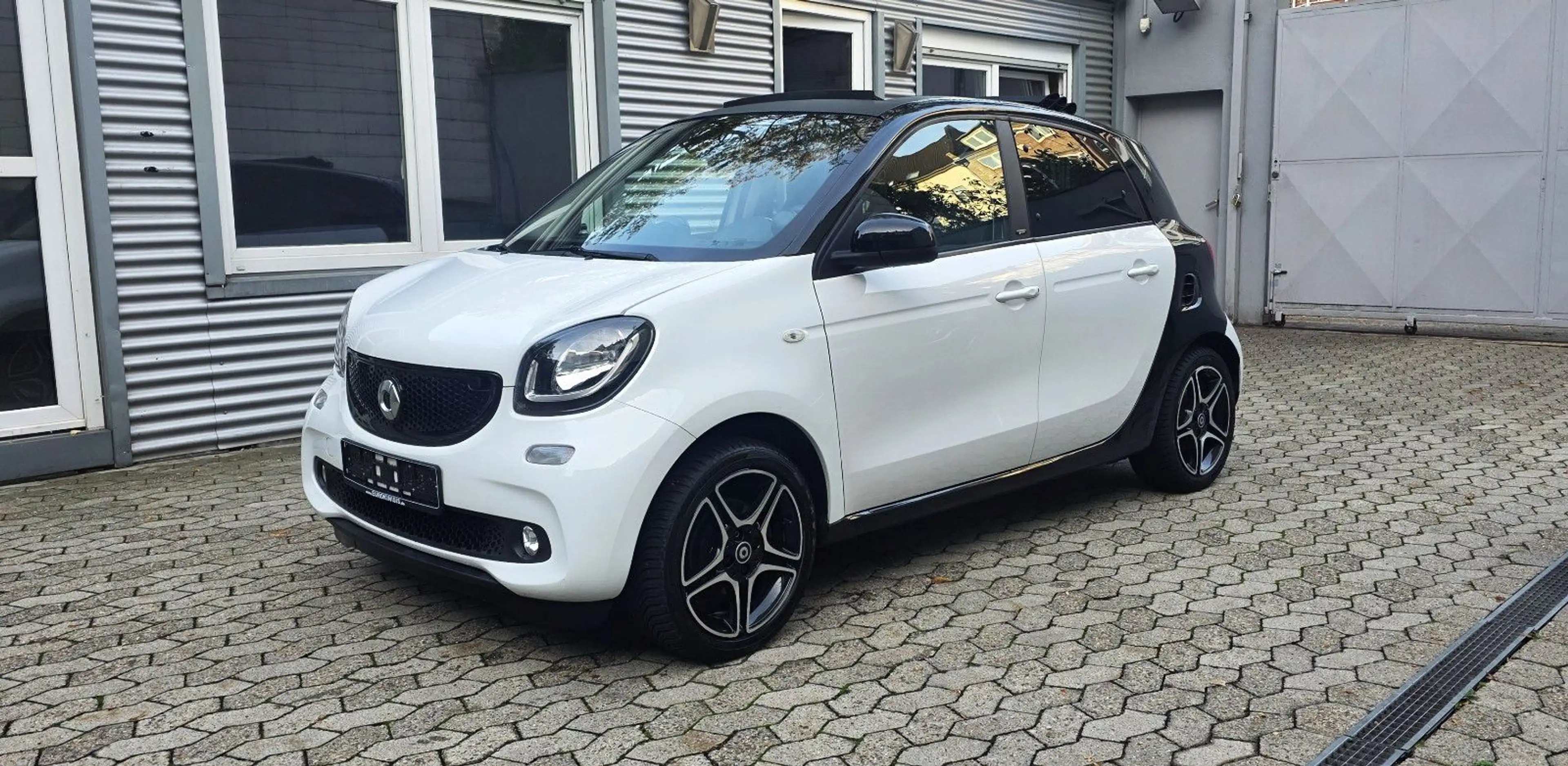 smart forFour Prime Cabrio 90 PS, Autom,Led,PDC,Navi — photo 4