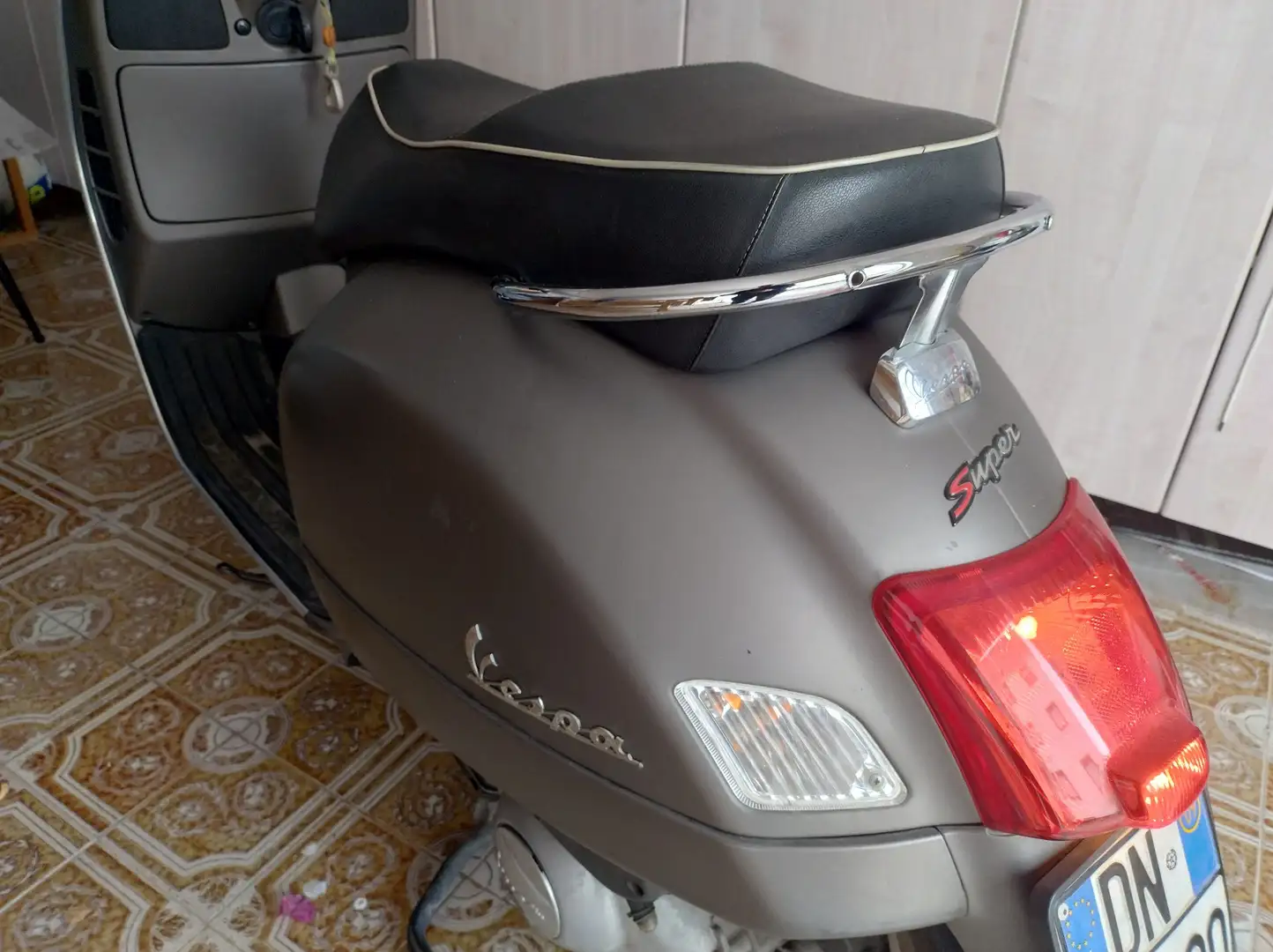 Piaggio GTS 300 super Grigio - 2