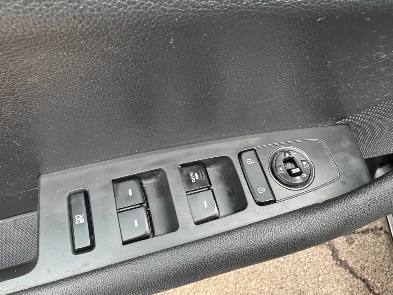 Hyundai SONATA снимка Hyundai SONATA