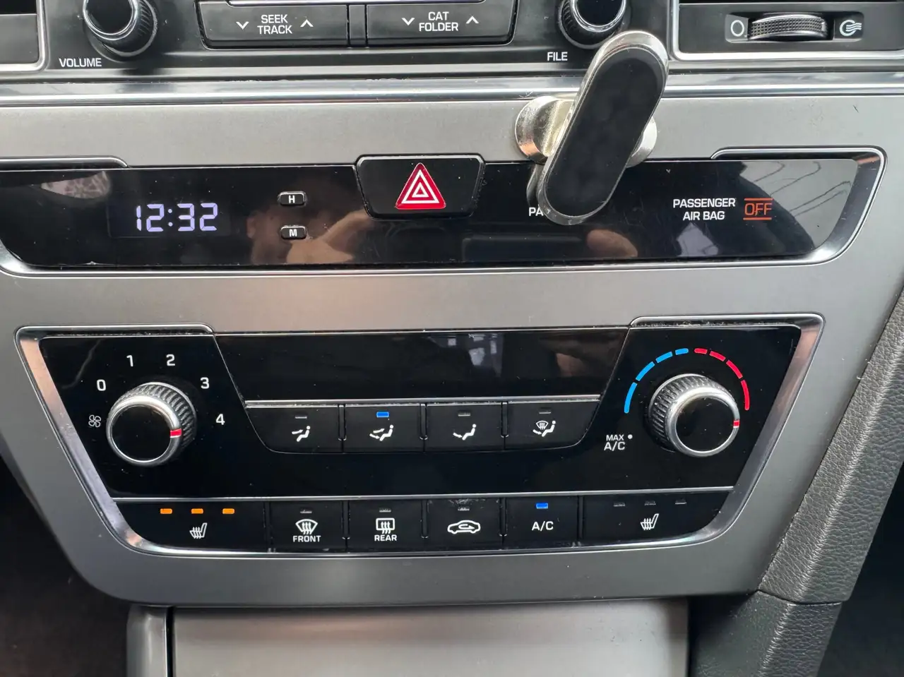 Hyundai SONATA снимка Hyundai SONATA