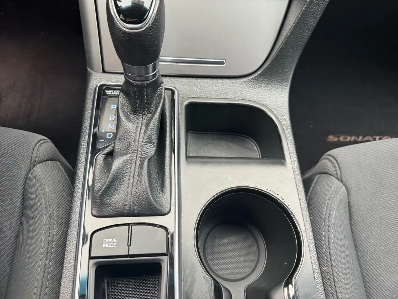 Hyundai SONATA снимка Hyundai SONATA