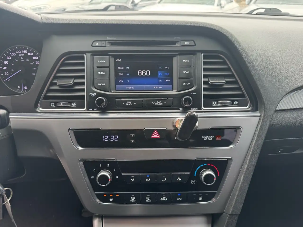 Hyundai SONATA снимка Hyundai SONATA