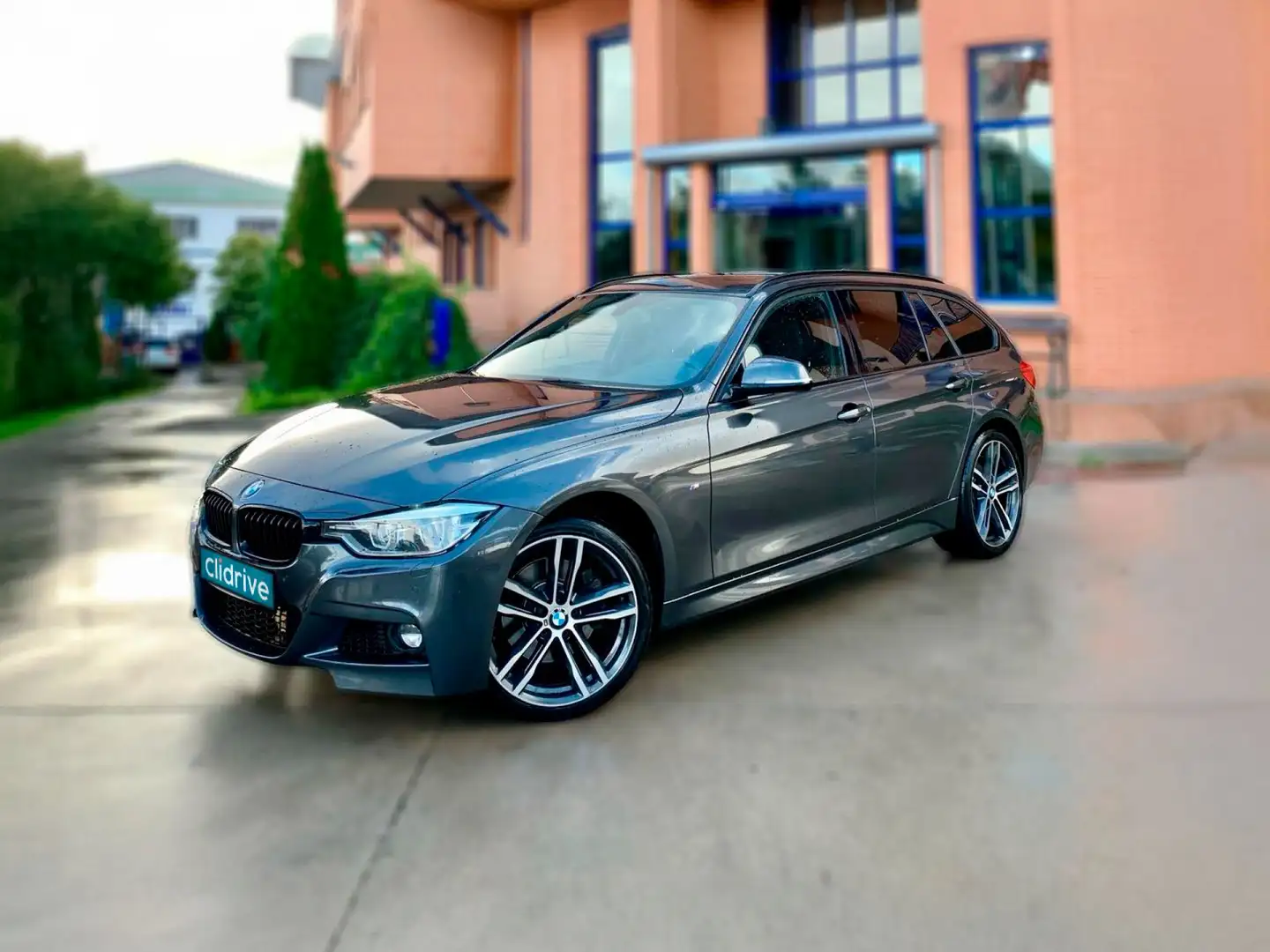 BMW 330 330iA Touring xDrive Gris - 2