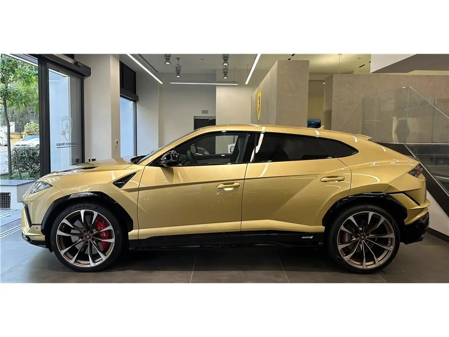 Lamborghini Urus S 4.0 V8 666 CH BVA8 Or - 2