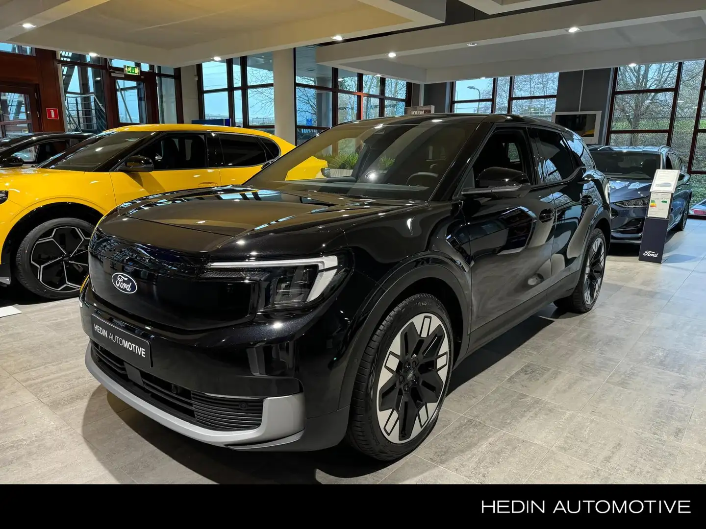 Ford Explorer EV Premium Extended Range RWD 77 kWh Ford Explorer Fekete - 1