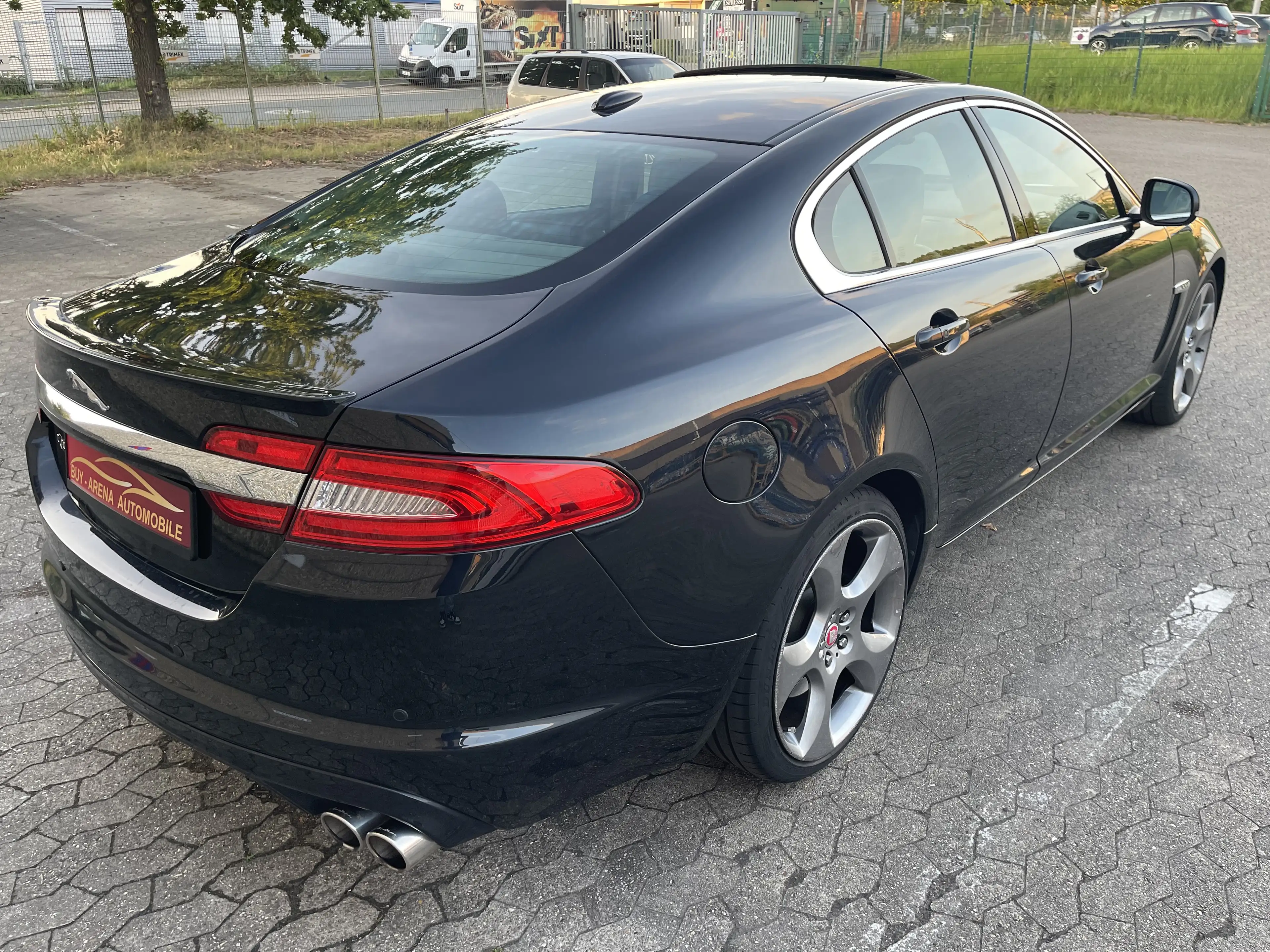 Jaguar XF 5.0 V8 Portfolio Limousine Voll S-Heft 20 Zoll Top — photo 13