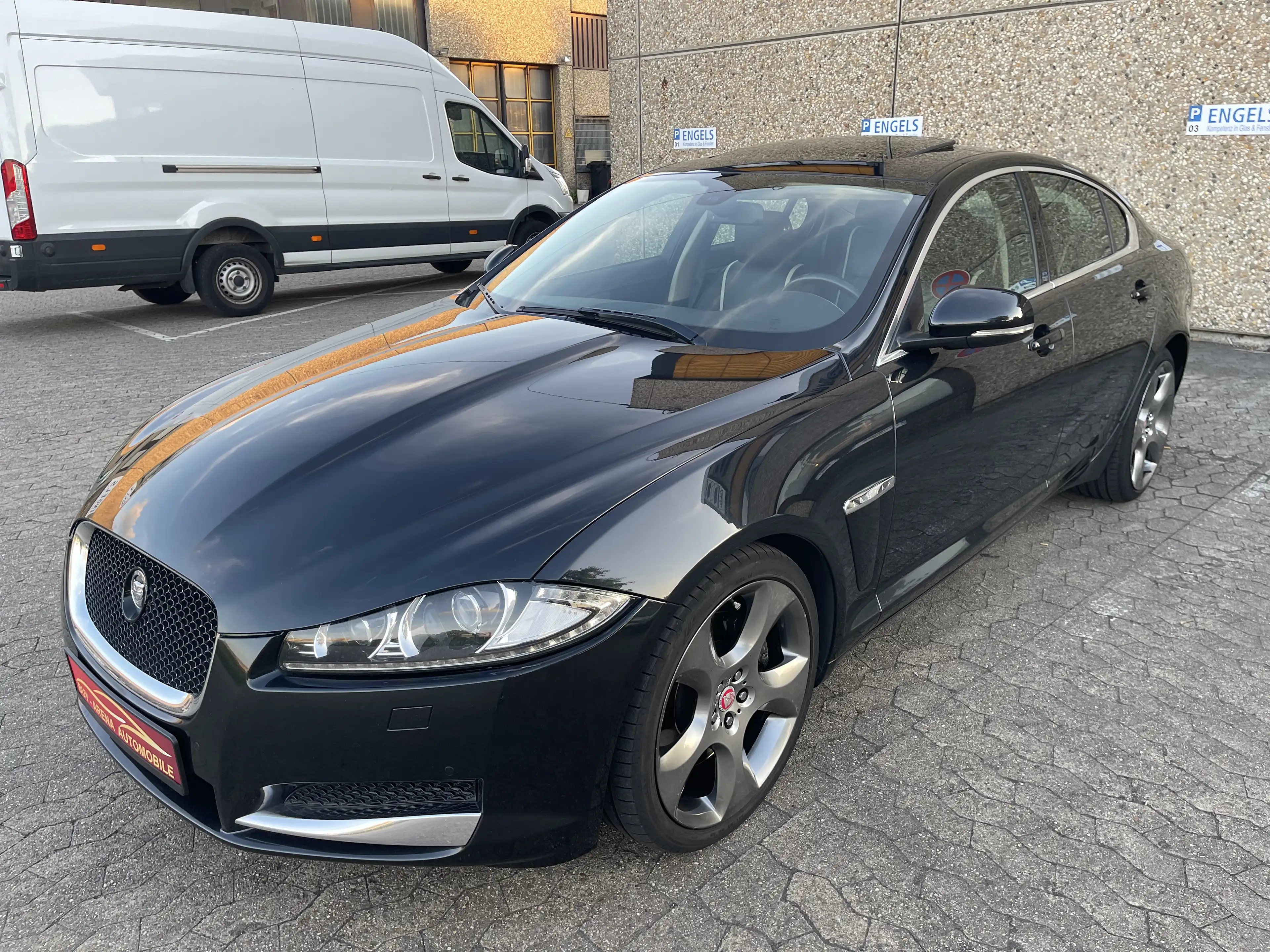 Jaguar XF 5.0 V8 Portfolio Limousine Voll S-Heft 20 Zoll Top — photo 3