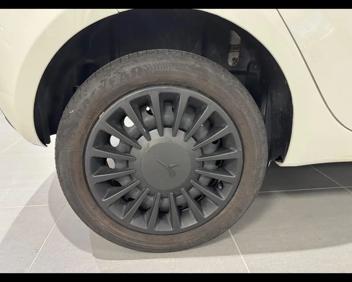 Lancia Ypsilon 2022 — фото 13