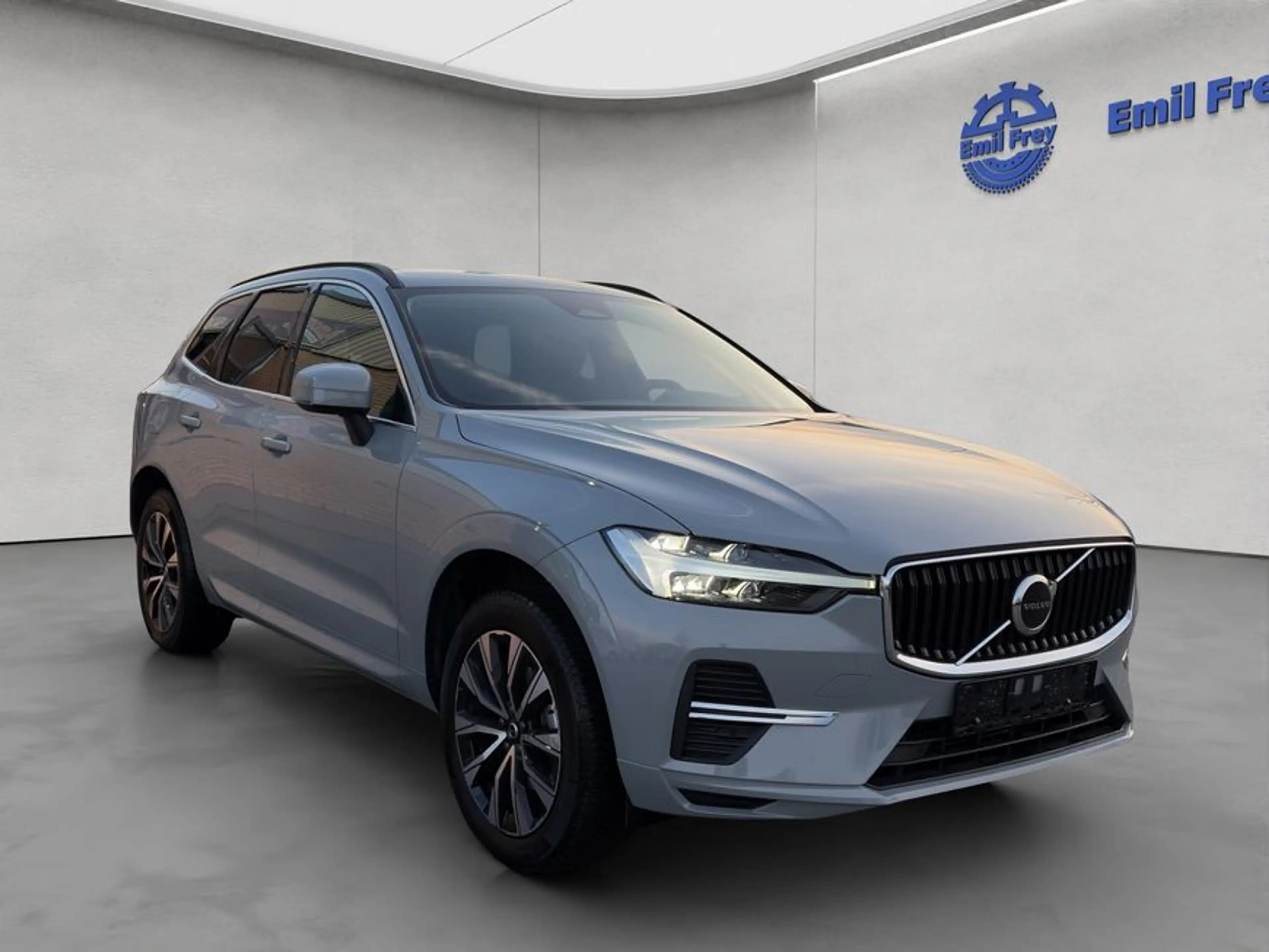 Volvo XC60 XC60 B5 AWD Core Aut Google-Maps LED-Thors-Hammer — photo 8