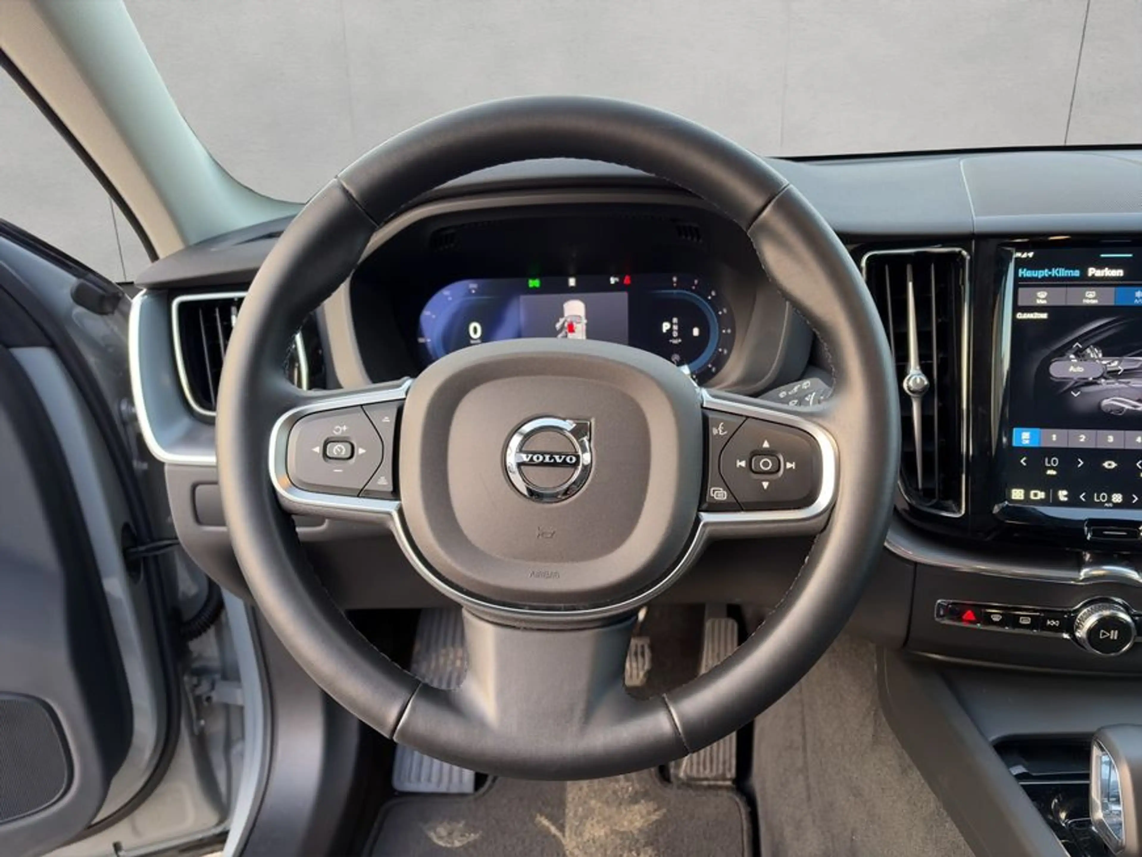 Volvo XC60 XC60 B5 AWD Core Aut Google-Maps LED-Thors-Hammer — photo 11