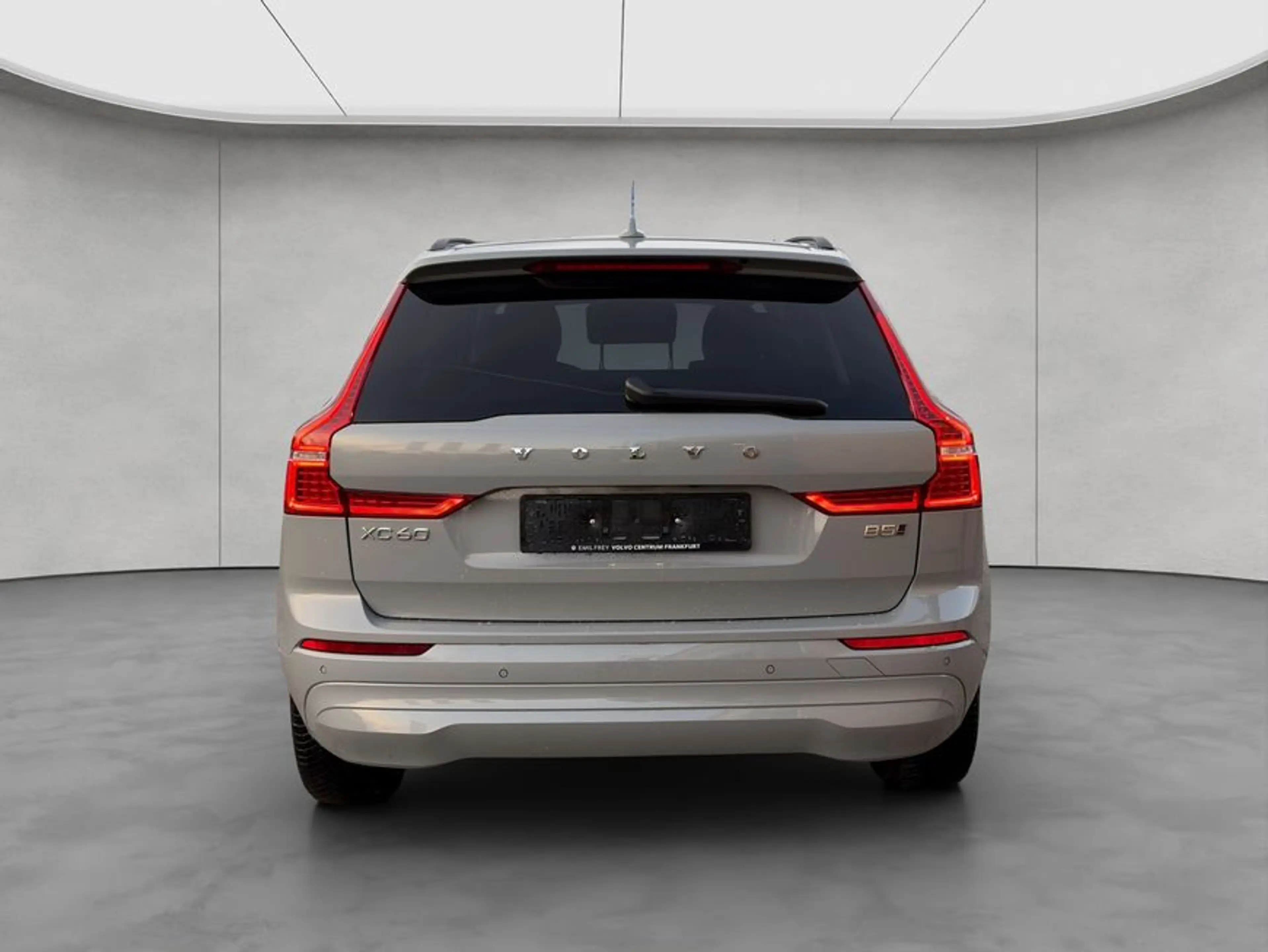 Volvo XC60 XC60 B5 AWD Core Aut Google-Maps LED-Thors-Hammer — photo 4