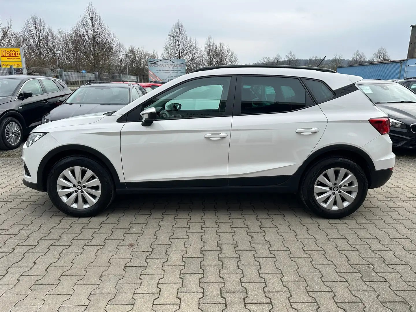 SEAT Arona 1.6 TDI*Navi*Klima*Parkpilot*Tempo*SR+WR Weiß - 2