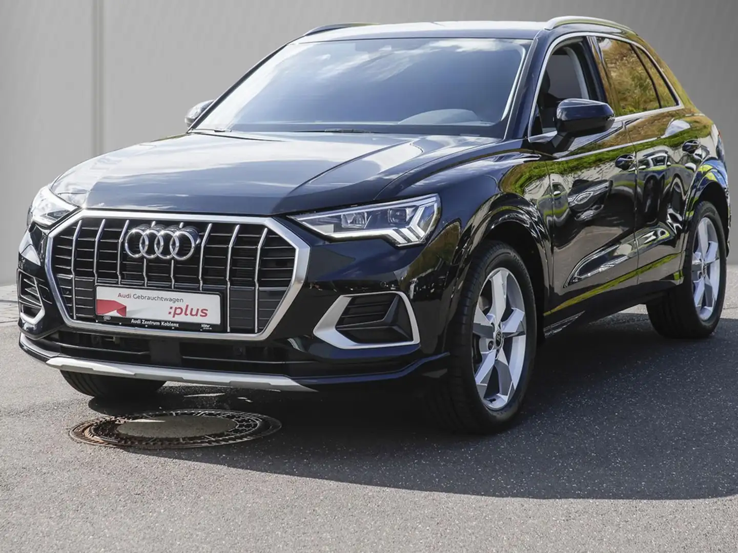 Audi Q3 35 TFSI advanced s-tronic Navi ACC Kamera AHK Schwarz - 2