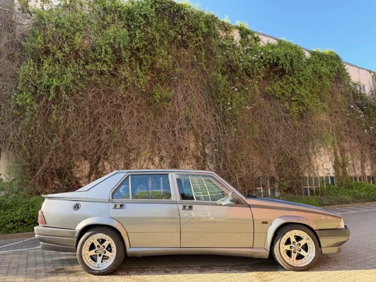 Alfa Romeo 75 2.0 Twinspark, wenig km.!, foto 5