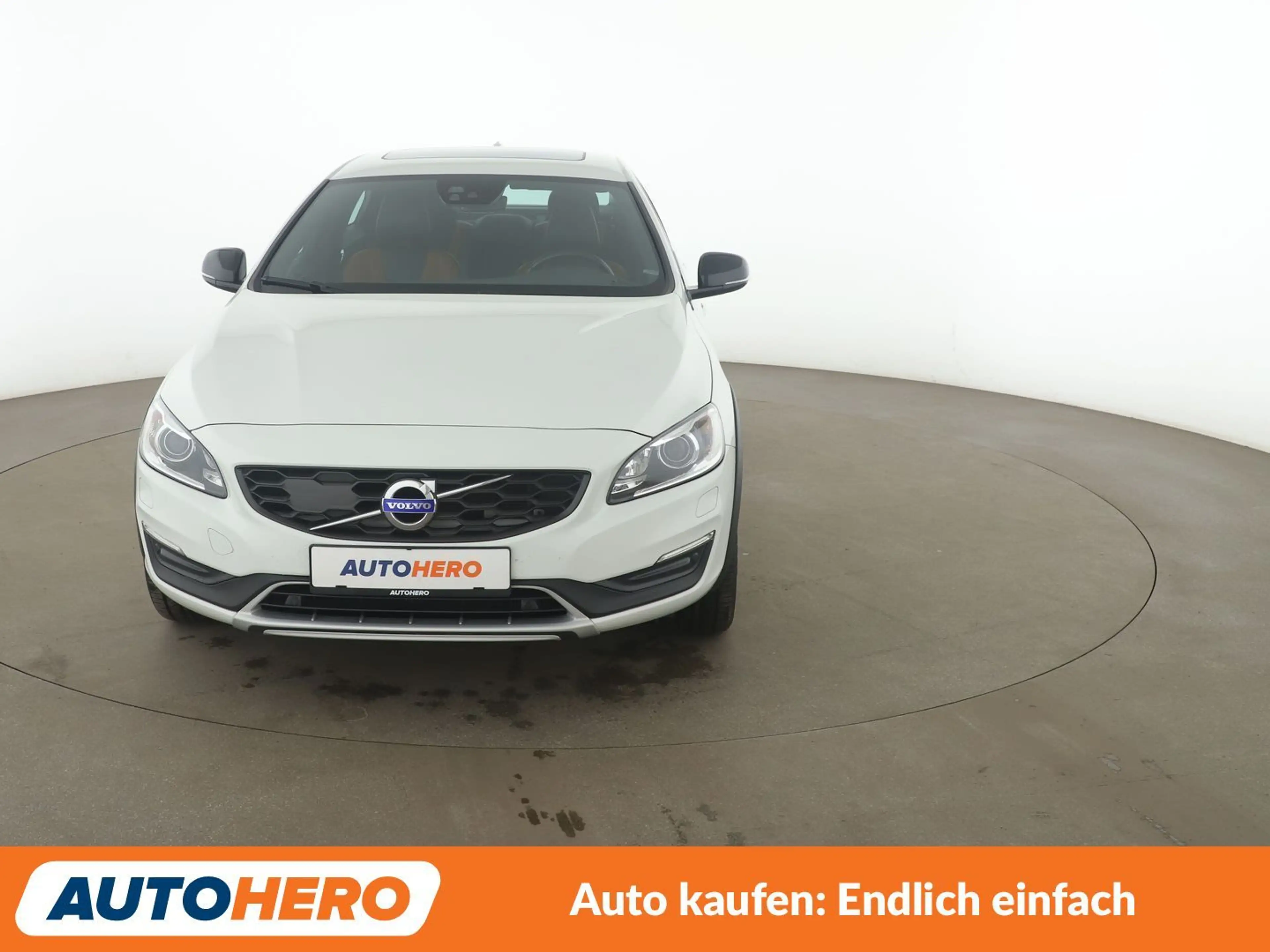 Volvo S60 Cross Country 2.4 D4 Summum AWD Aut.*NAVI*BI-XENON*ACC*CAM*PDC* — photo 9