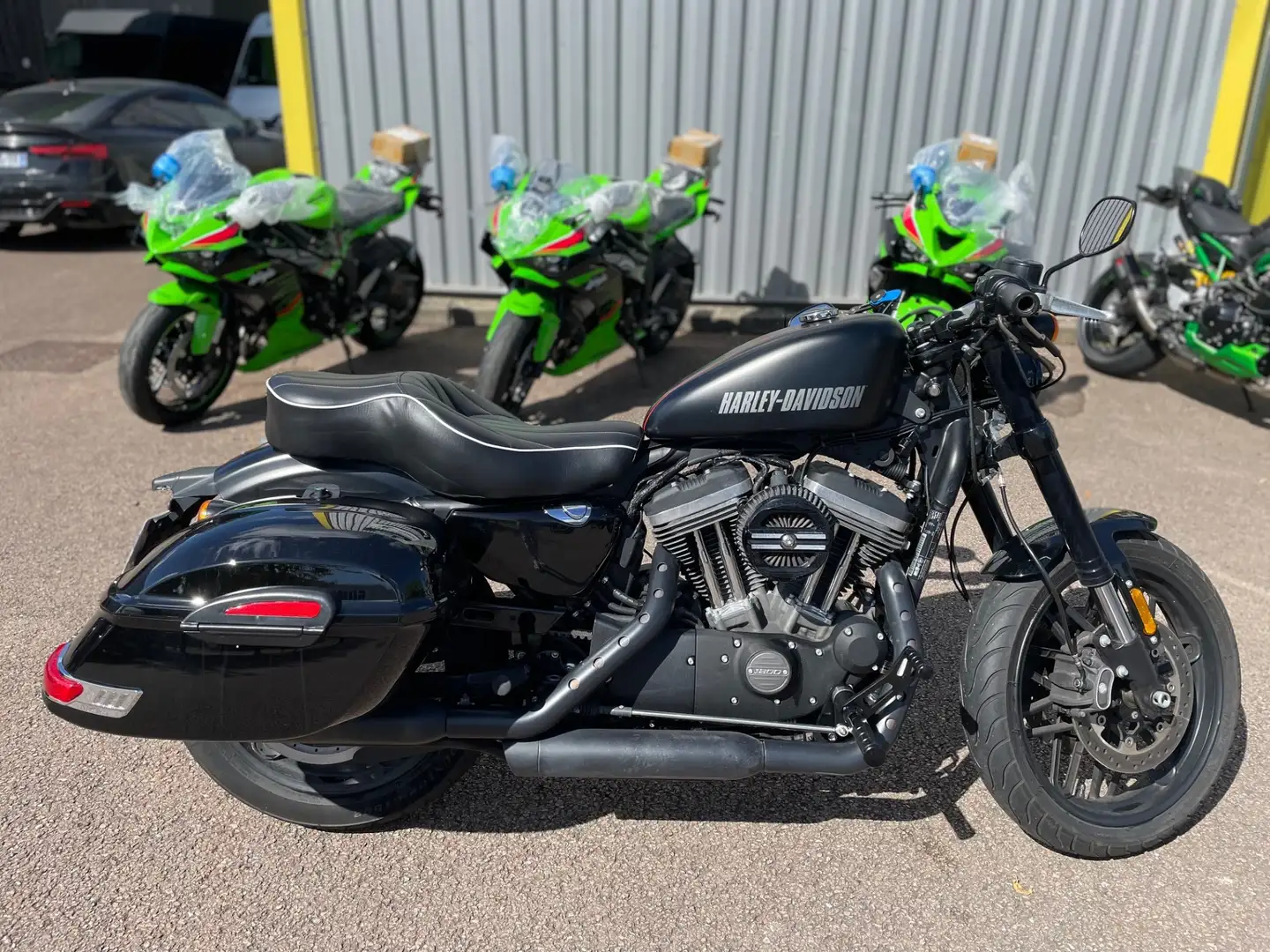 Harley-Davidson Sportster 1200 Noir - 1