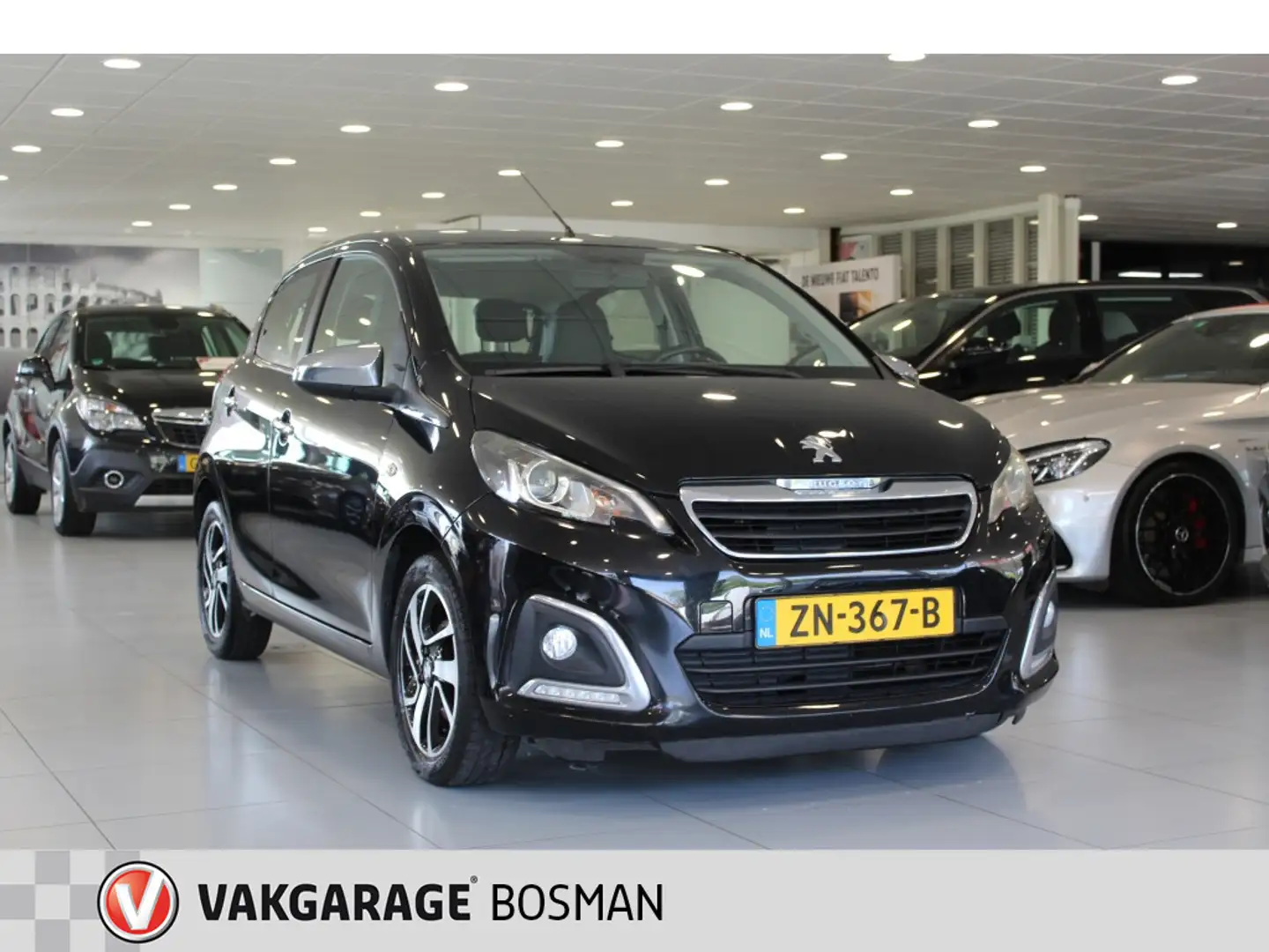 Peugeot 108 1.0 e-VTi Leer, Stoelverwarming, 5-Drs, Bluetooth Zwart - 1